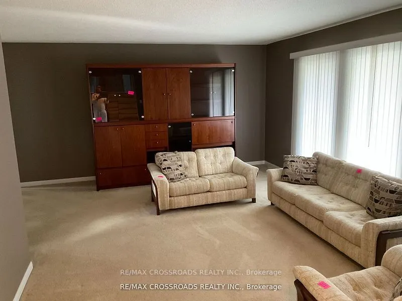 35 Blackforest Drive