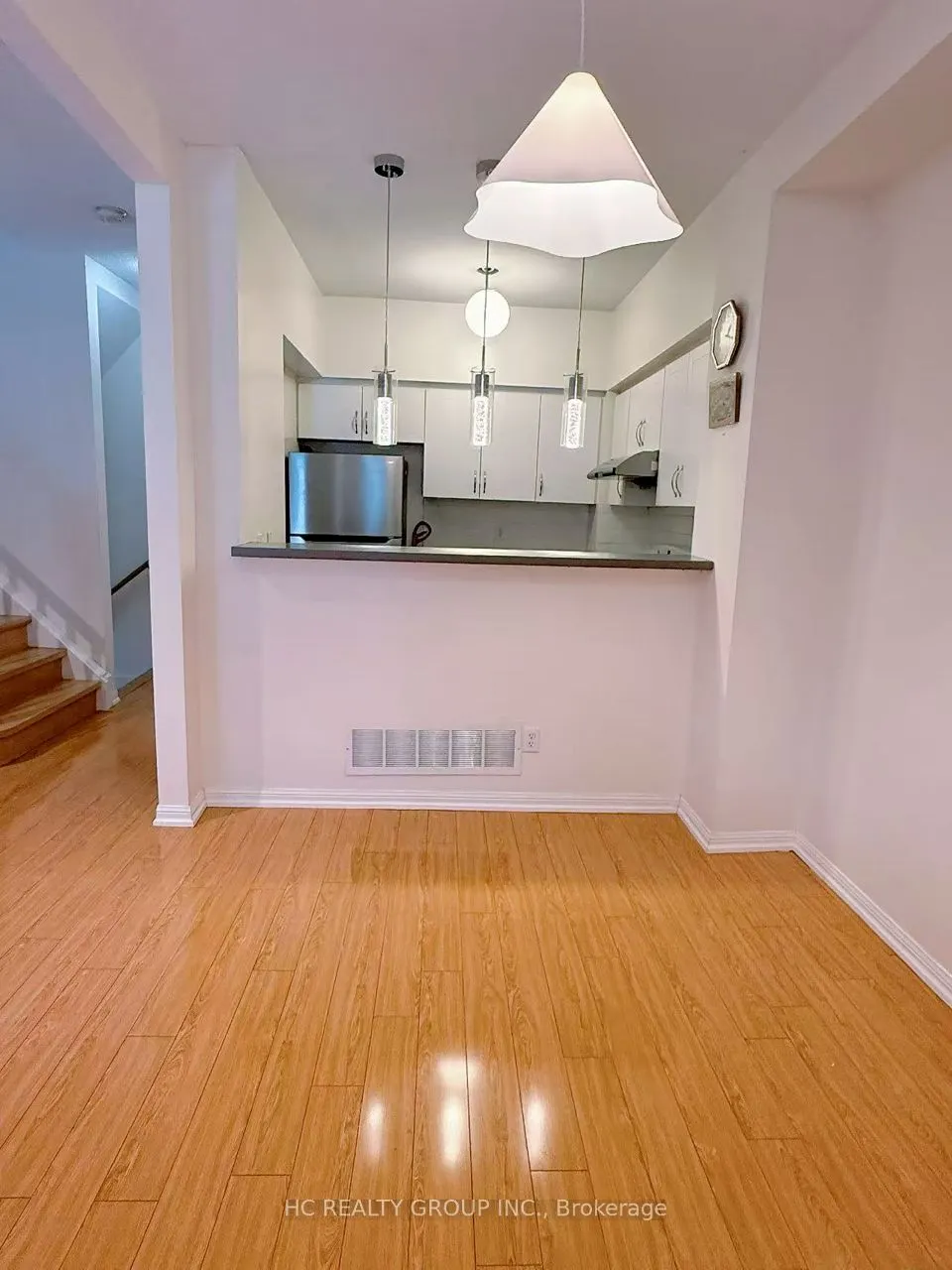 5 St Moritz Way, #18