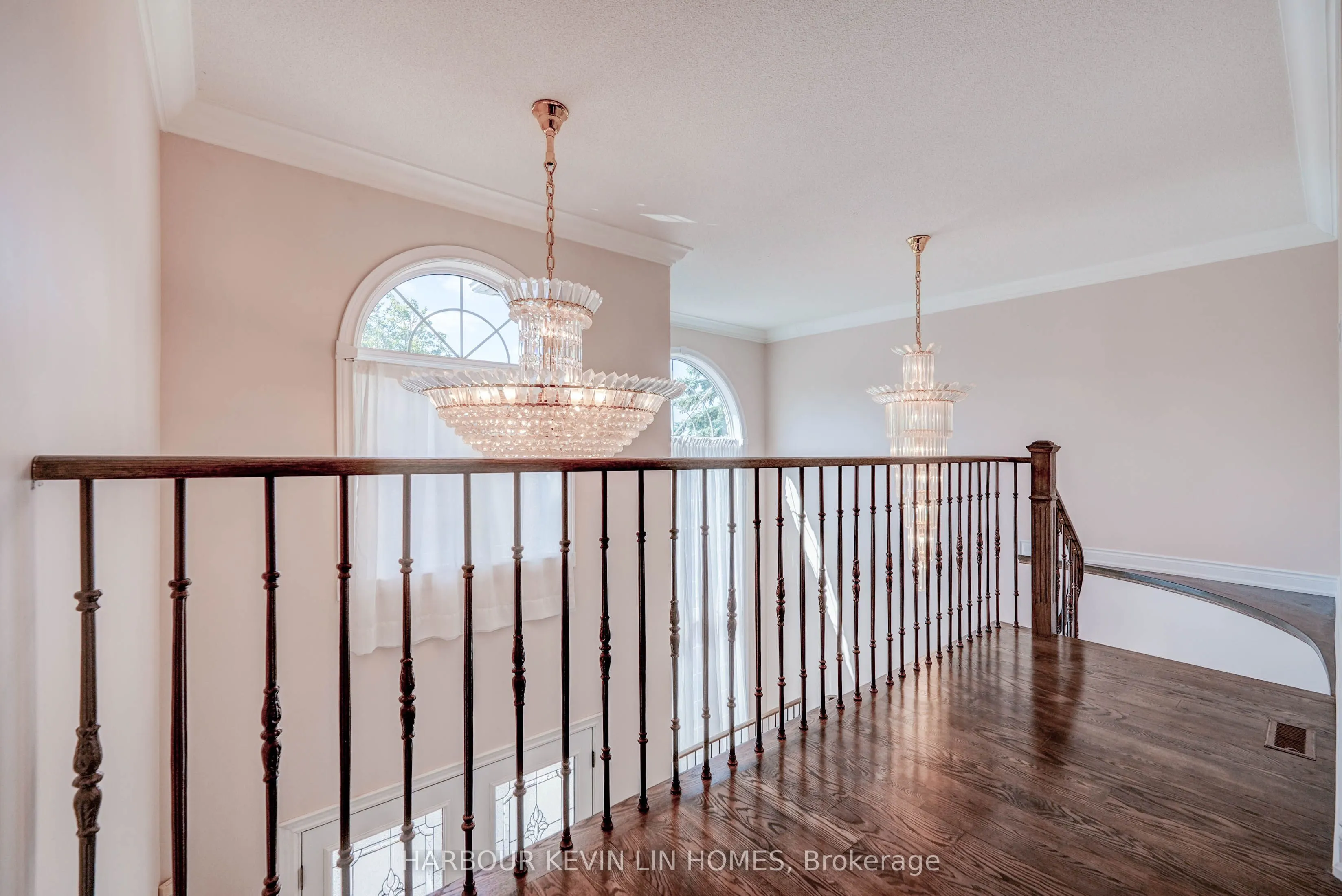 45 Henricks Crescent