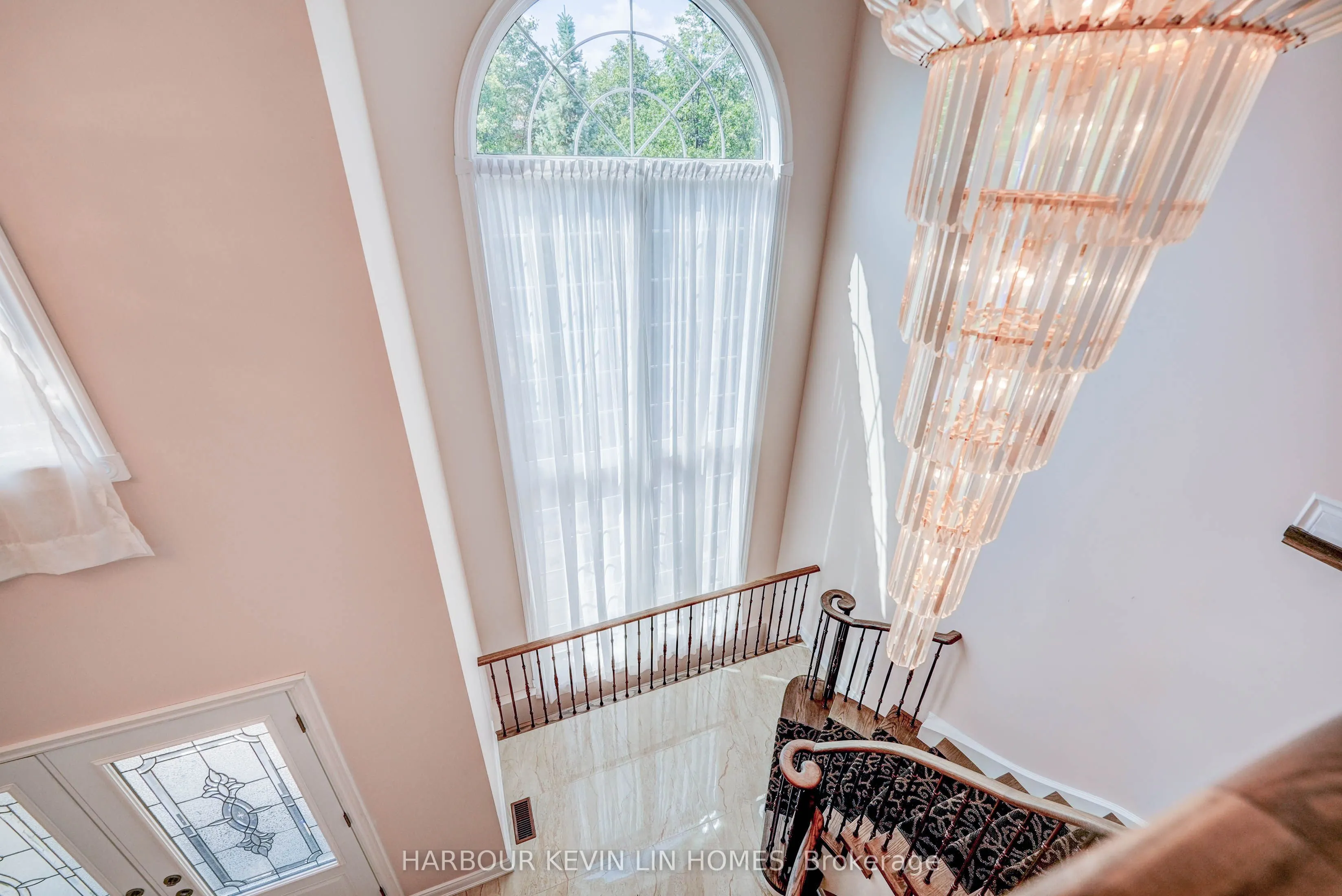 45 Henricks Crescent