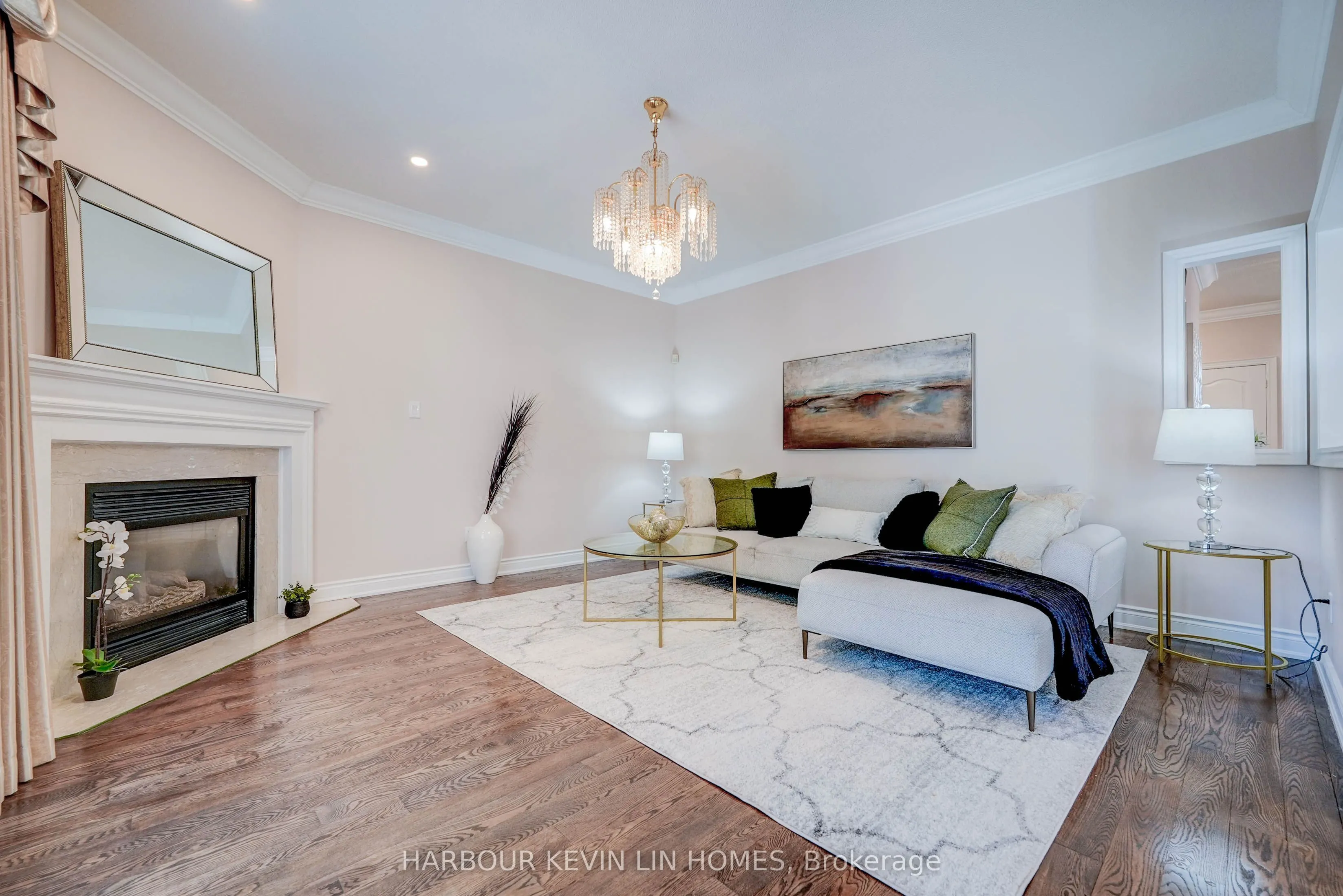 45 Henricks Crescent