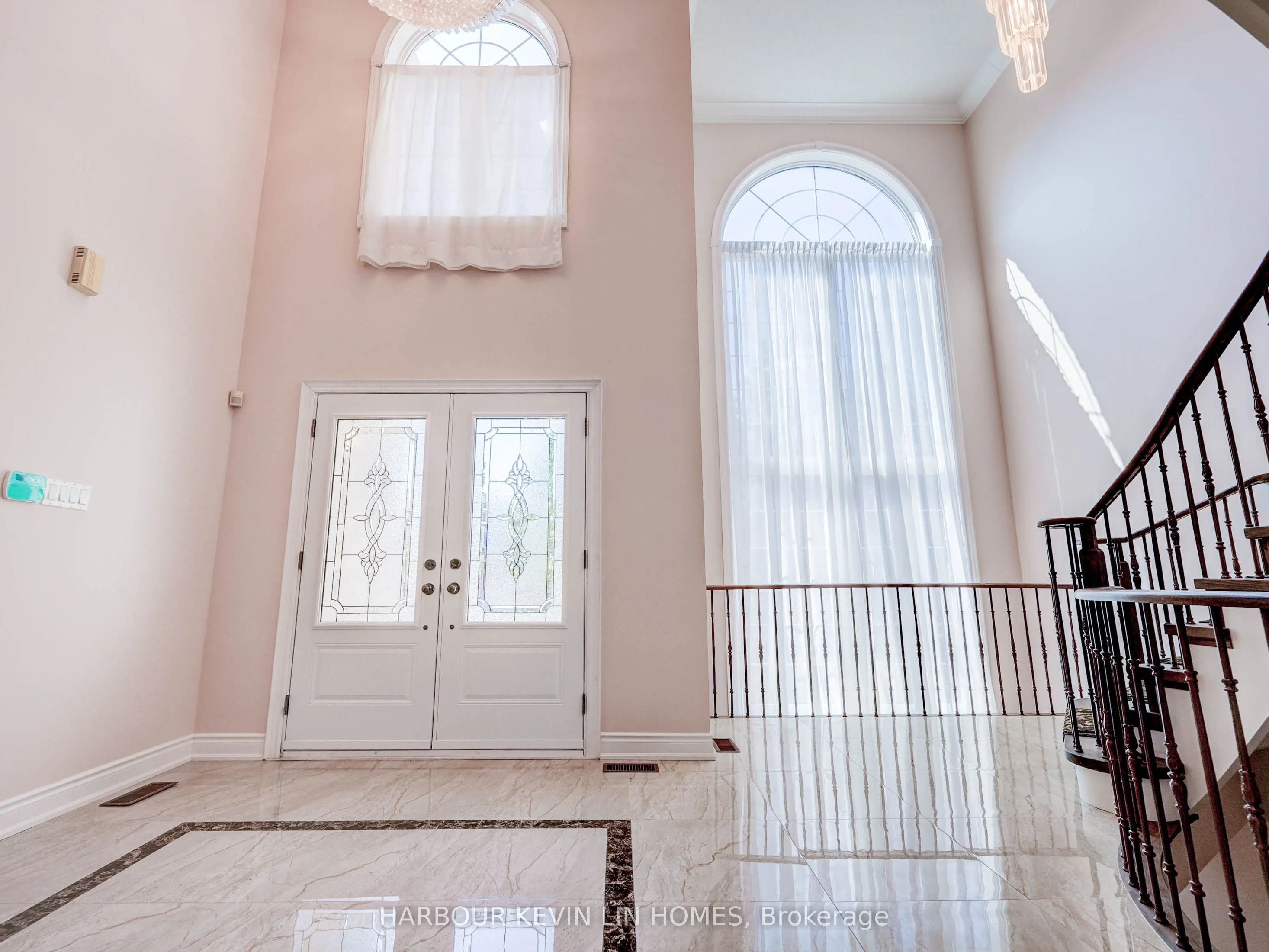 45 Henricks Crescent