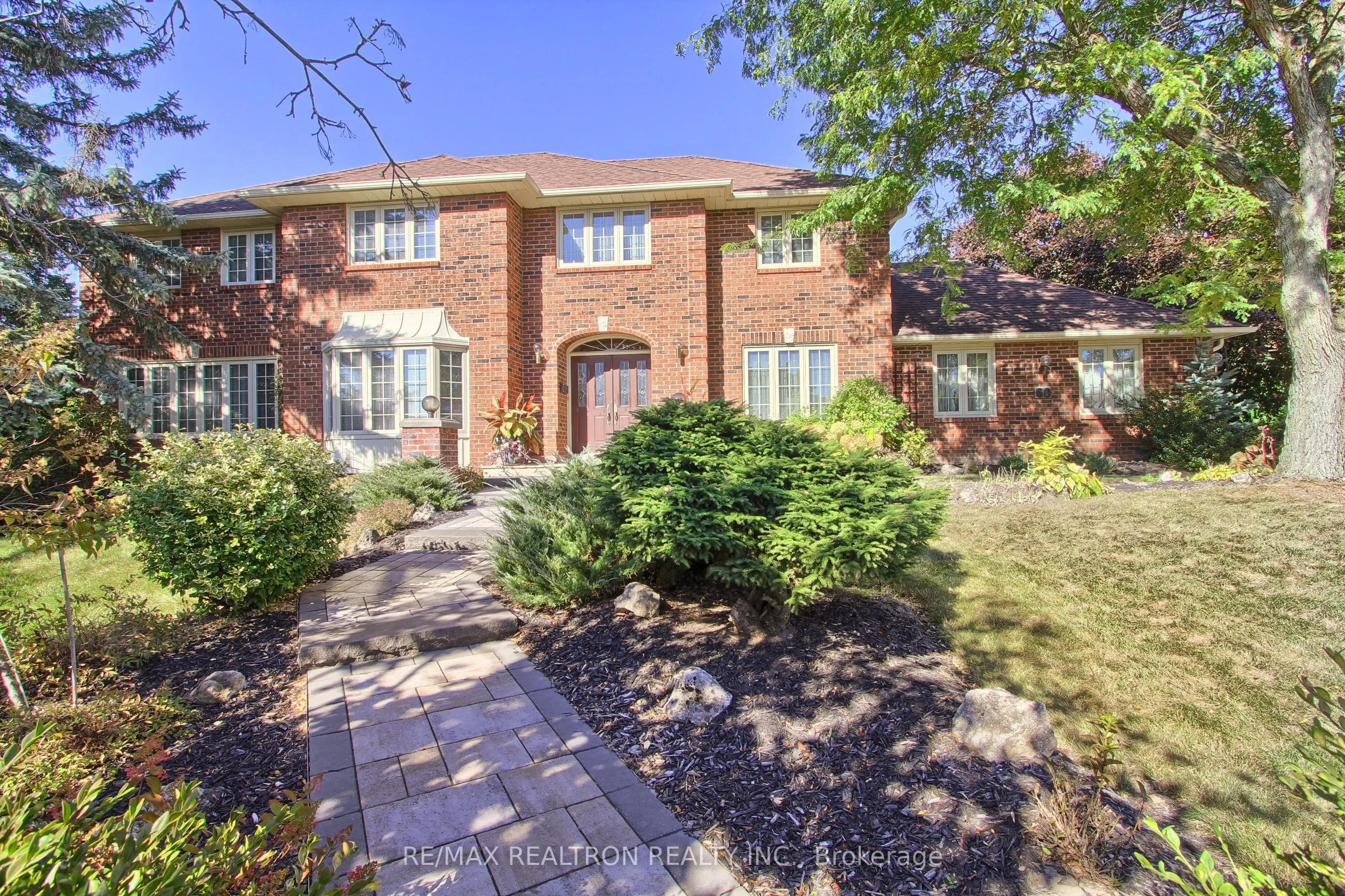 60 Ward Avenue