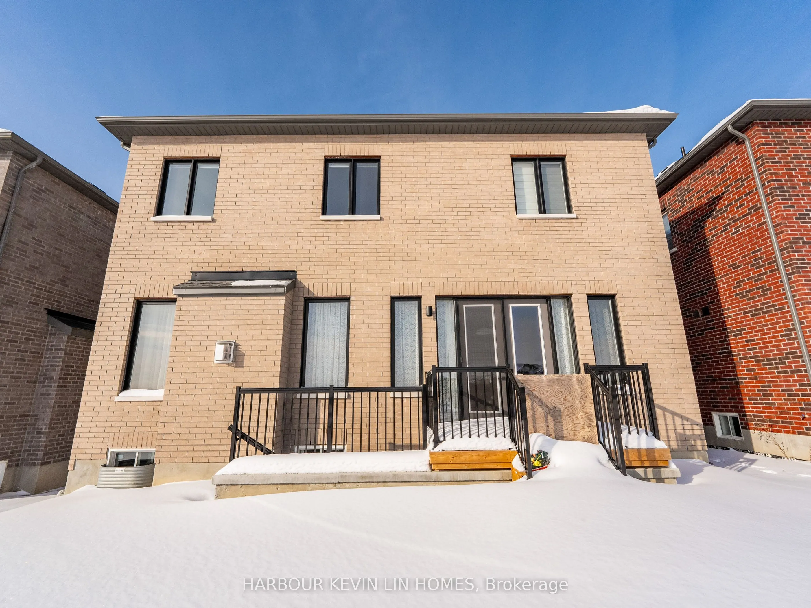 9 Backhouse Drive