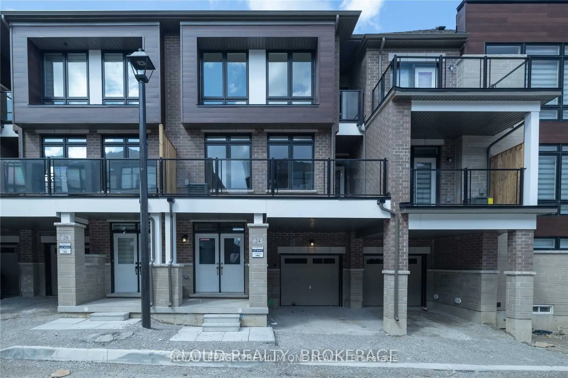 24 Elsinore Street