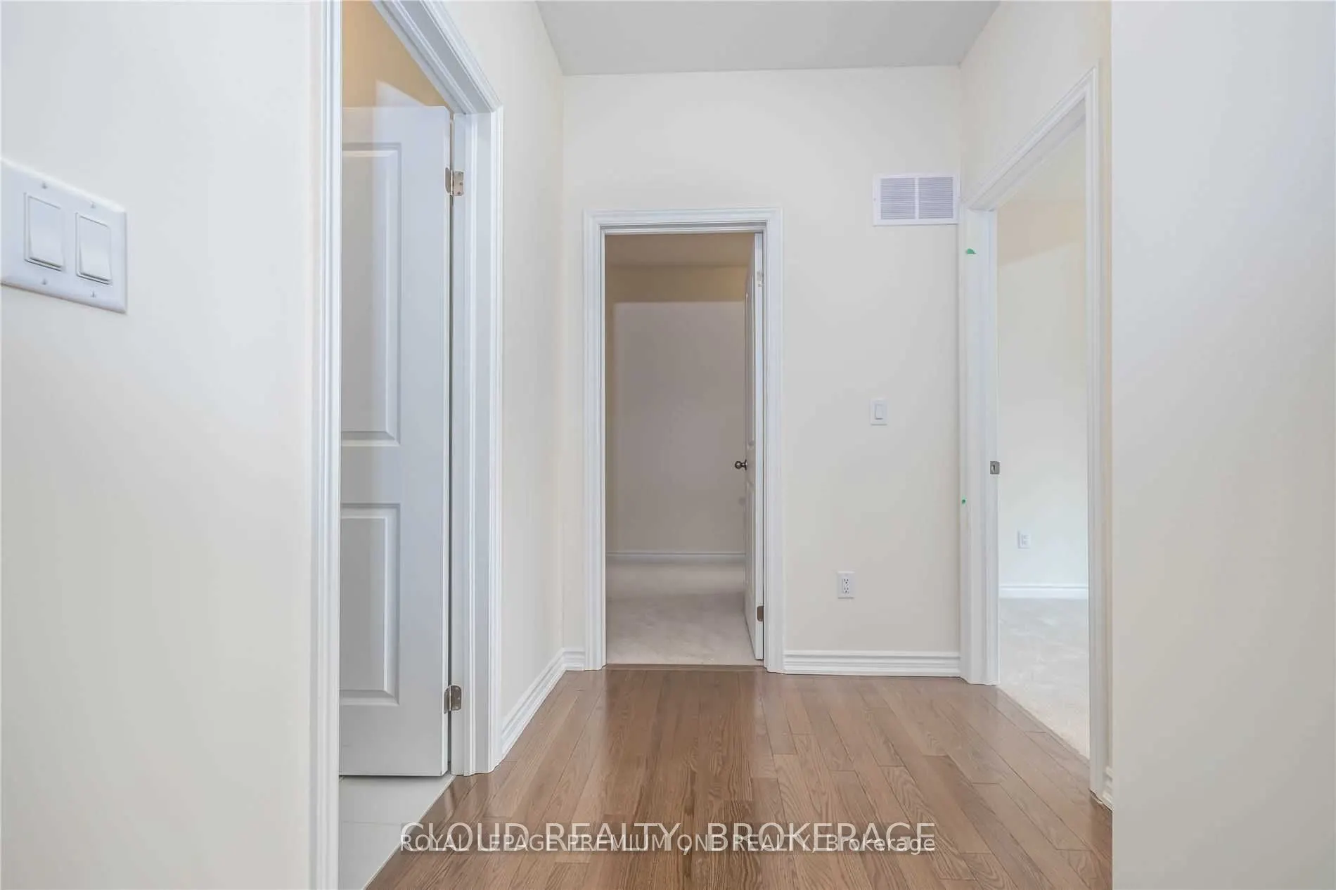 24 Elsinore Street
