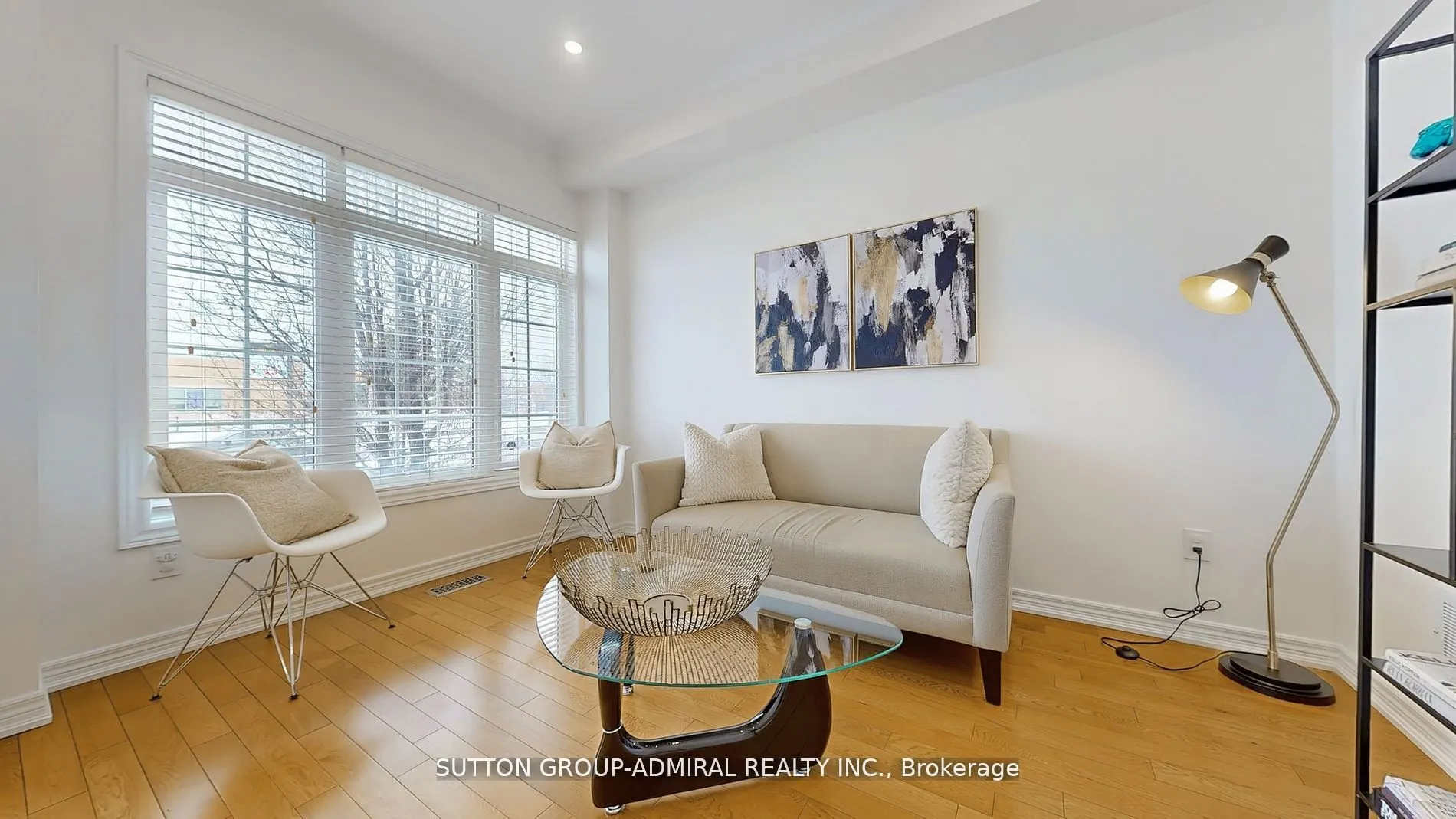 9241 Bathurst Street, #5