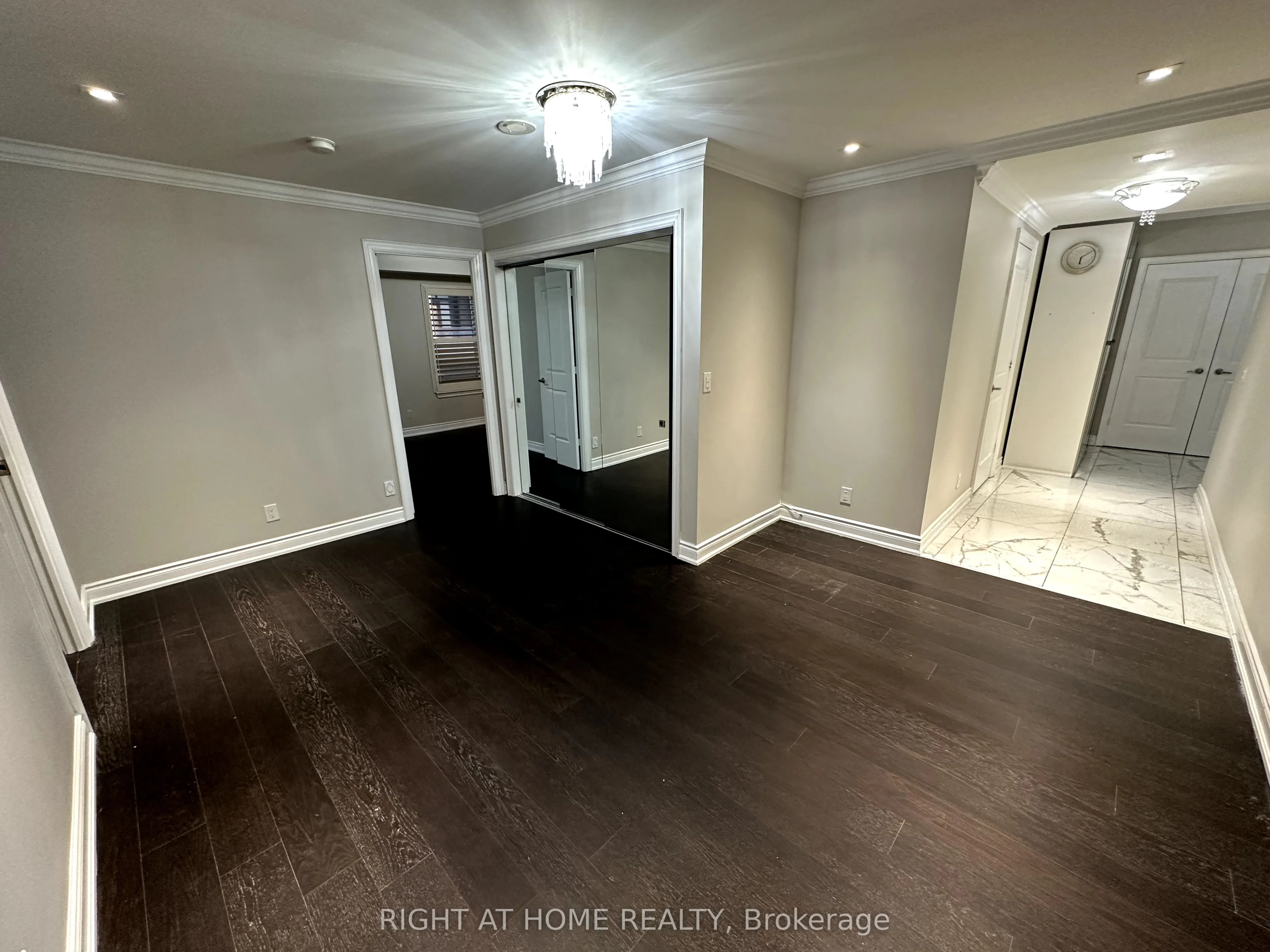 9245 Jane Street, #1604