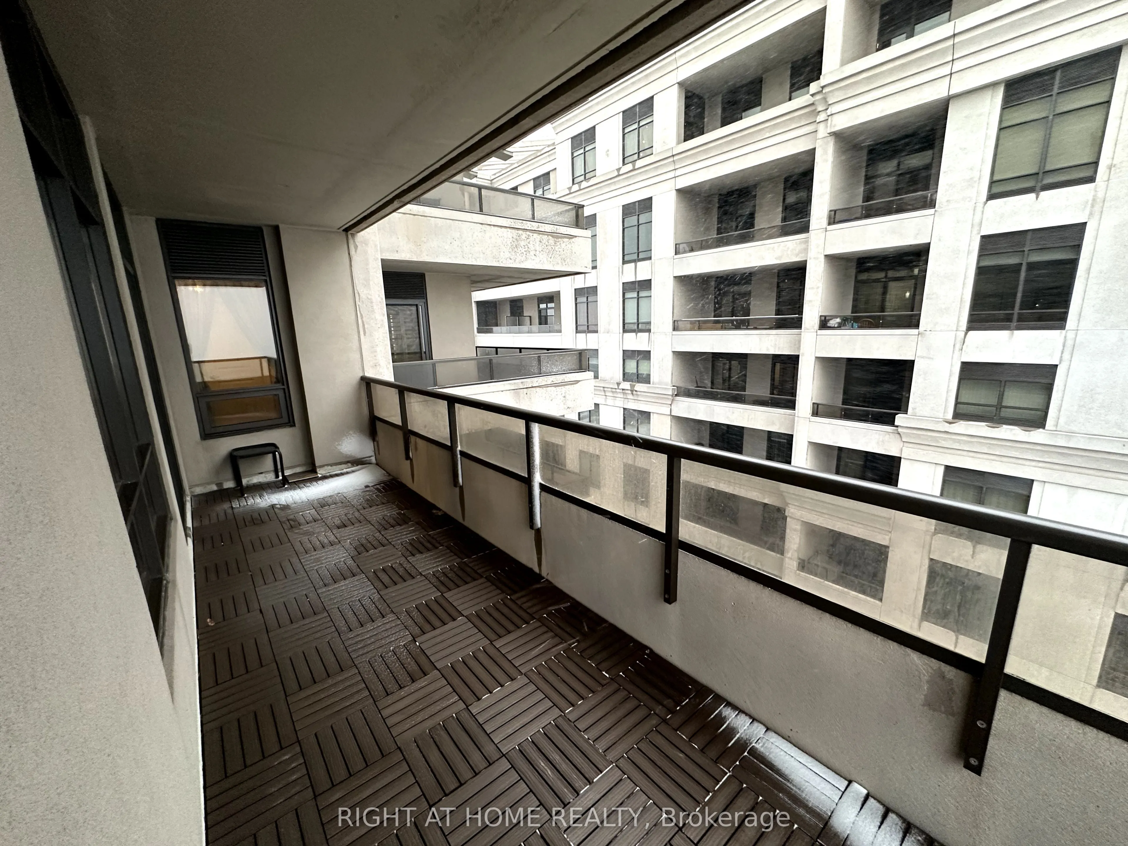 9245 Jane Street, #1604