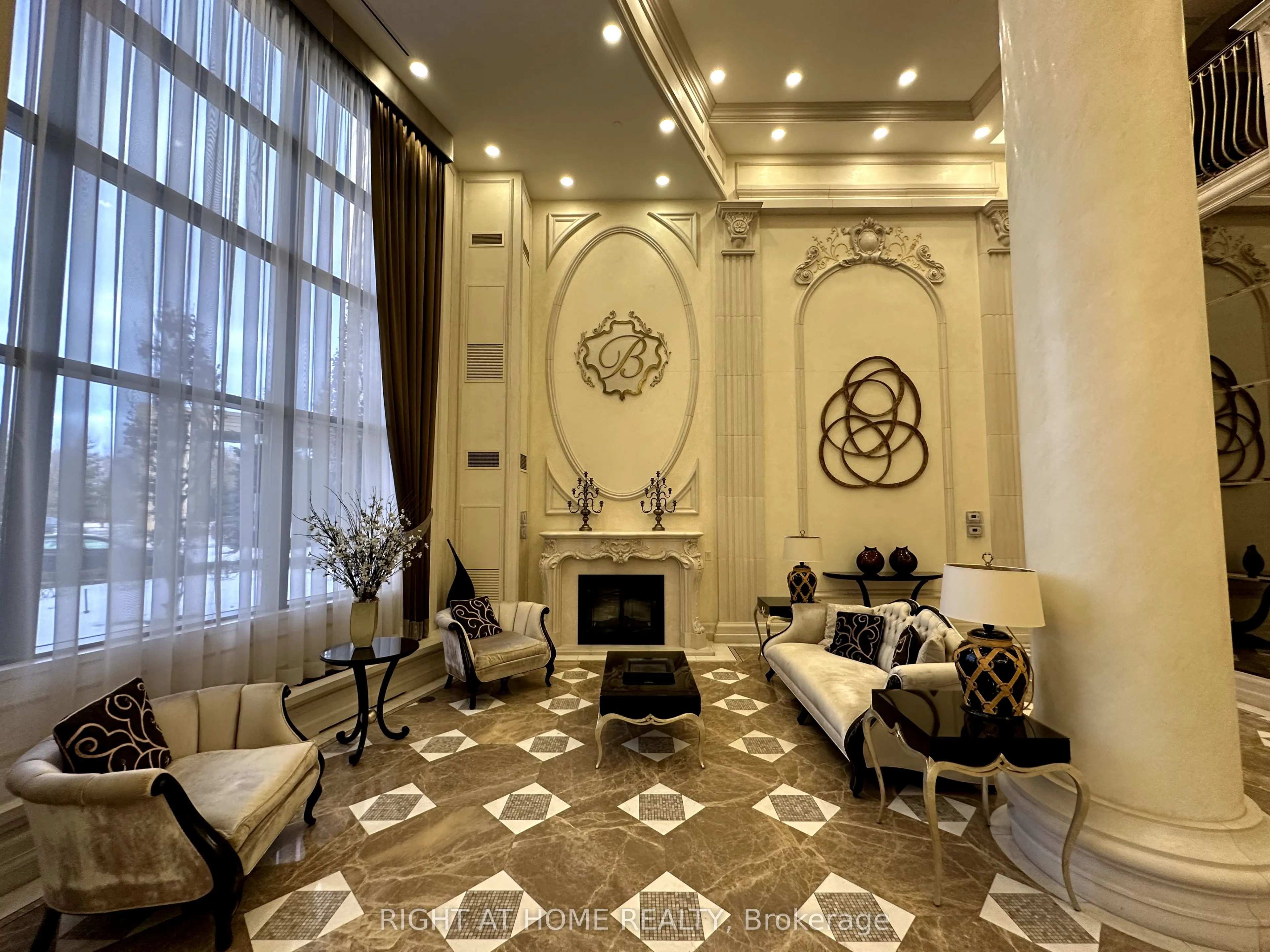 9245 Jane Street, #1604