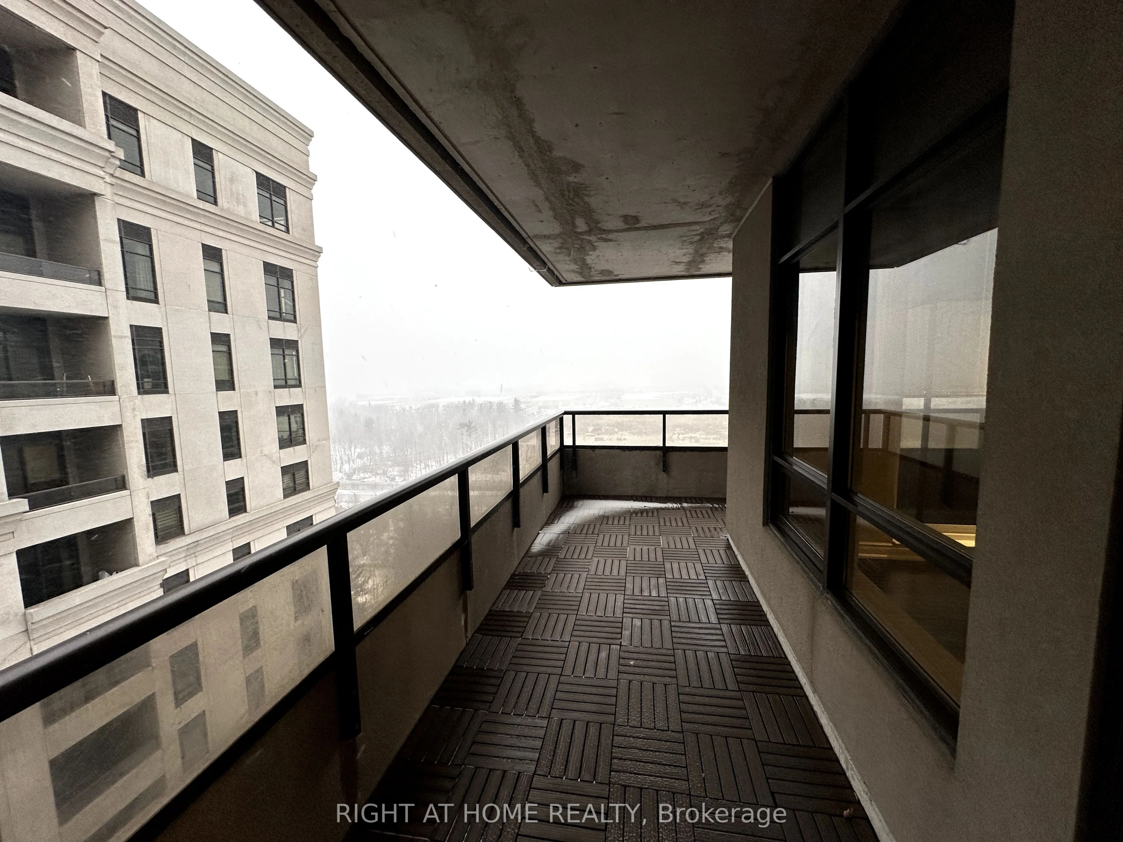 9245 Jane Street, #1604