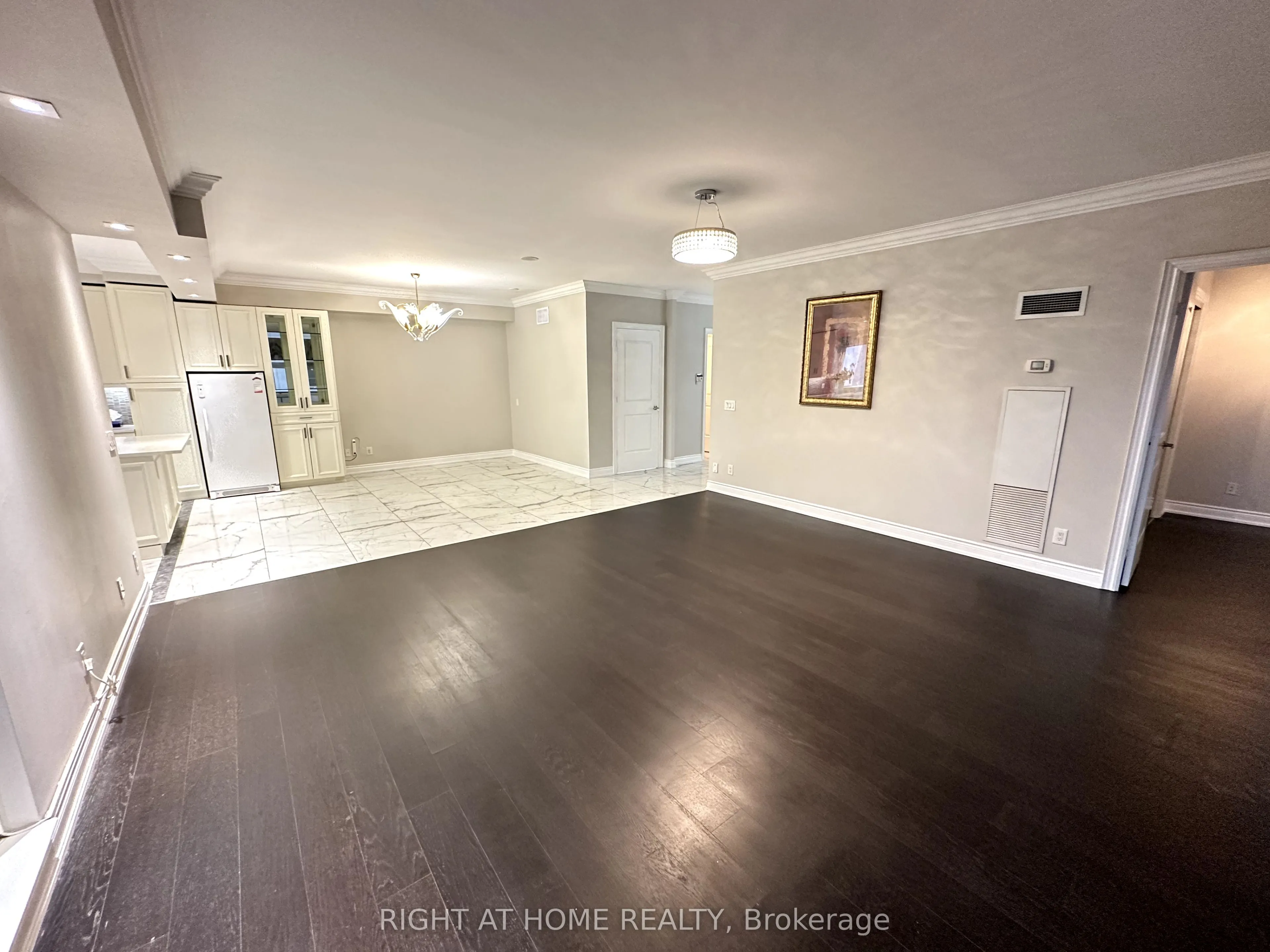 9245 Jane Street, #1604