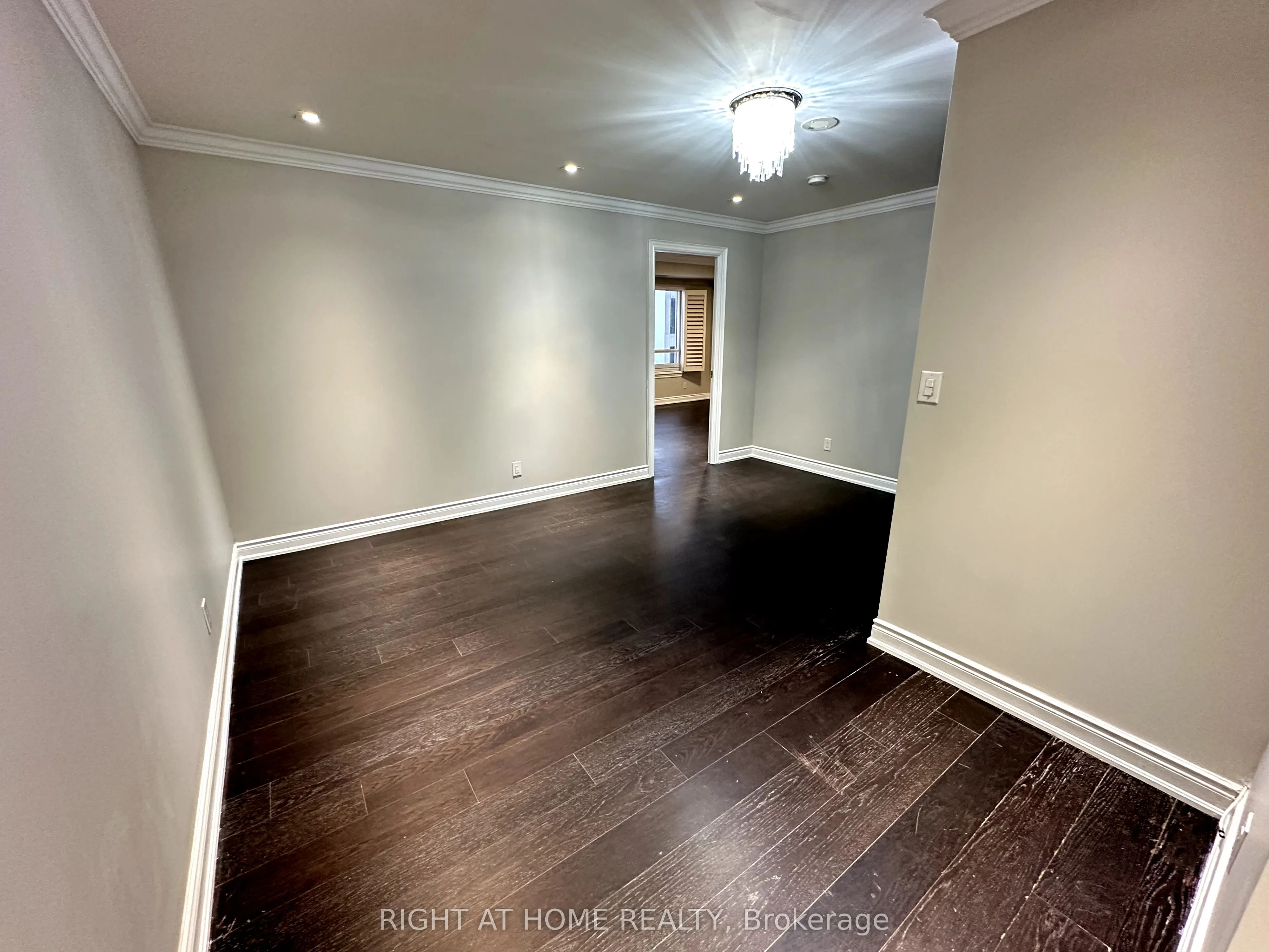 9245 Jane Street, #1604