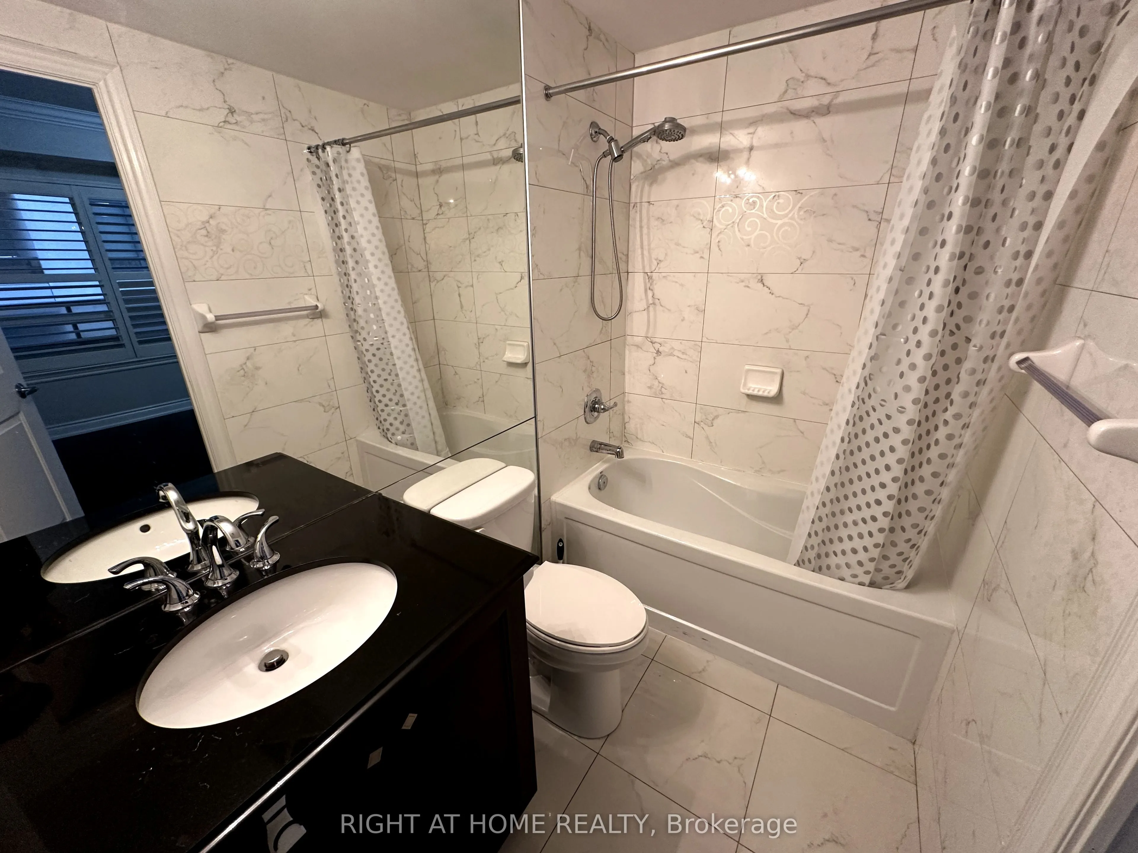 9245 Jane Street, #1604