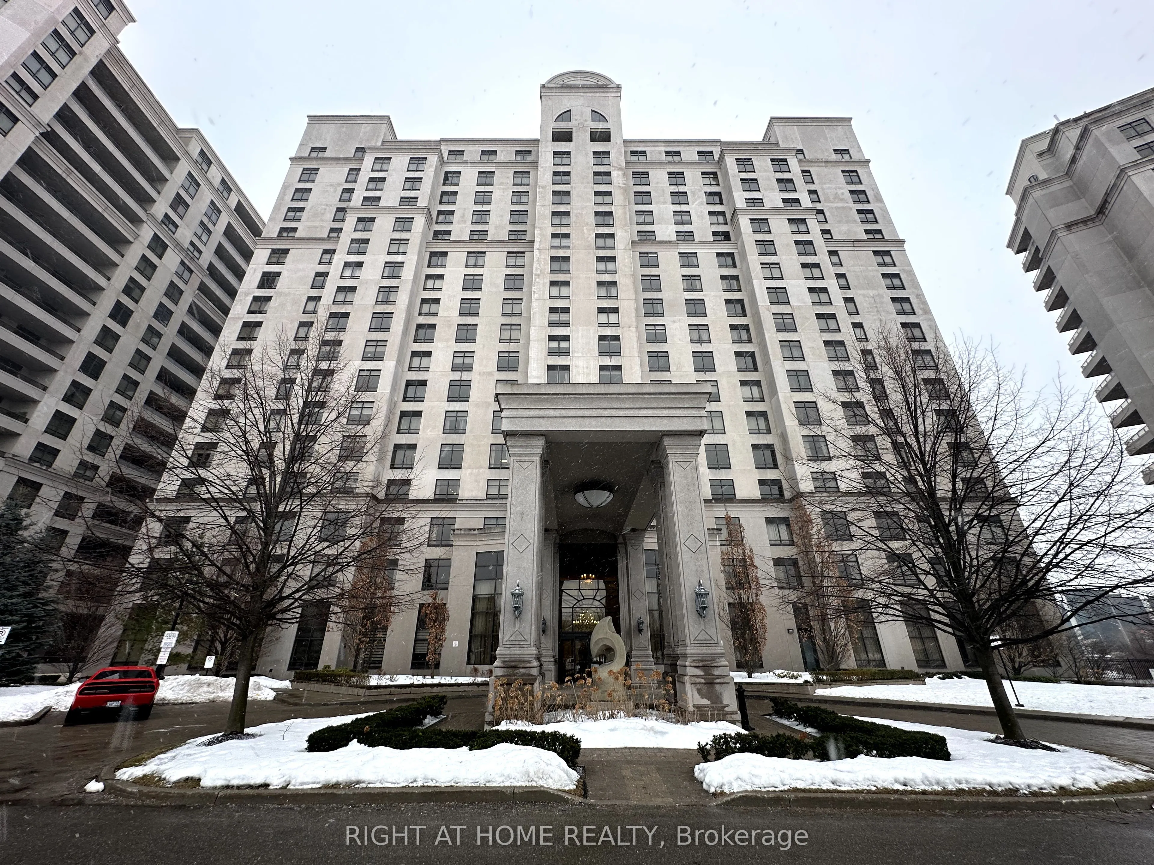 9245 Jane Street, #1604