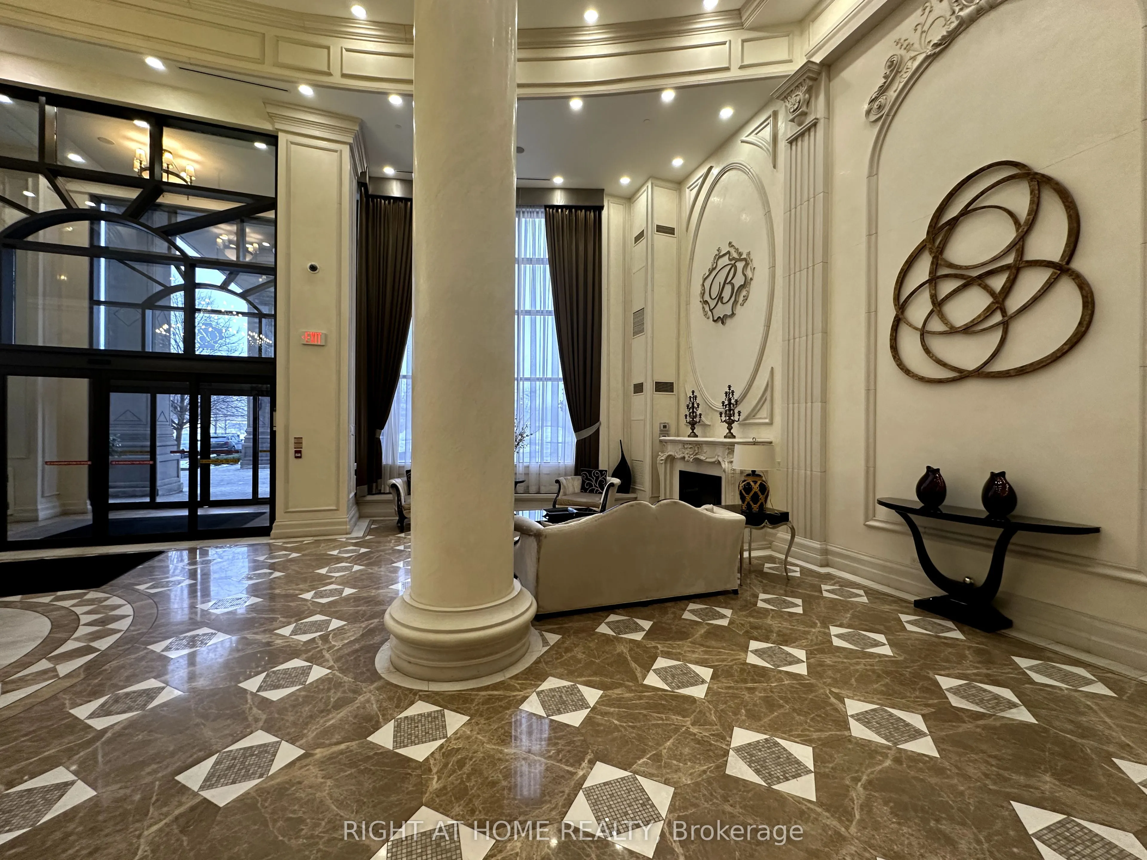 9245 Jane Street, #1604