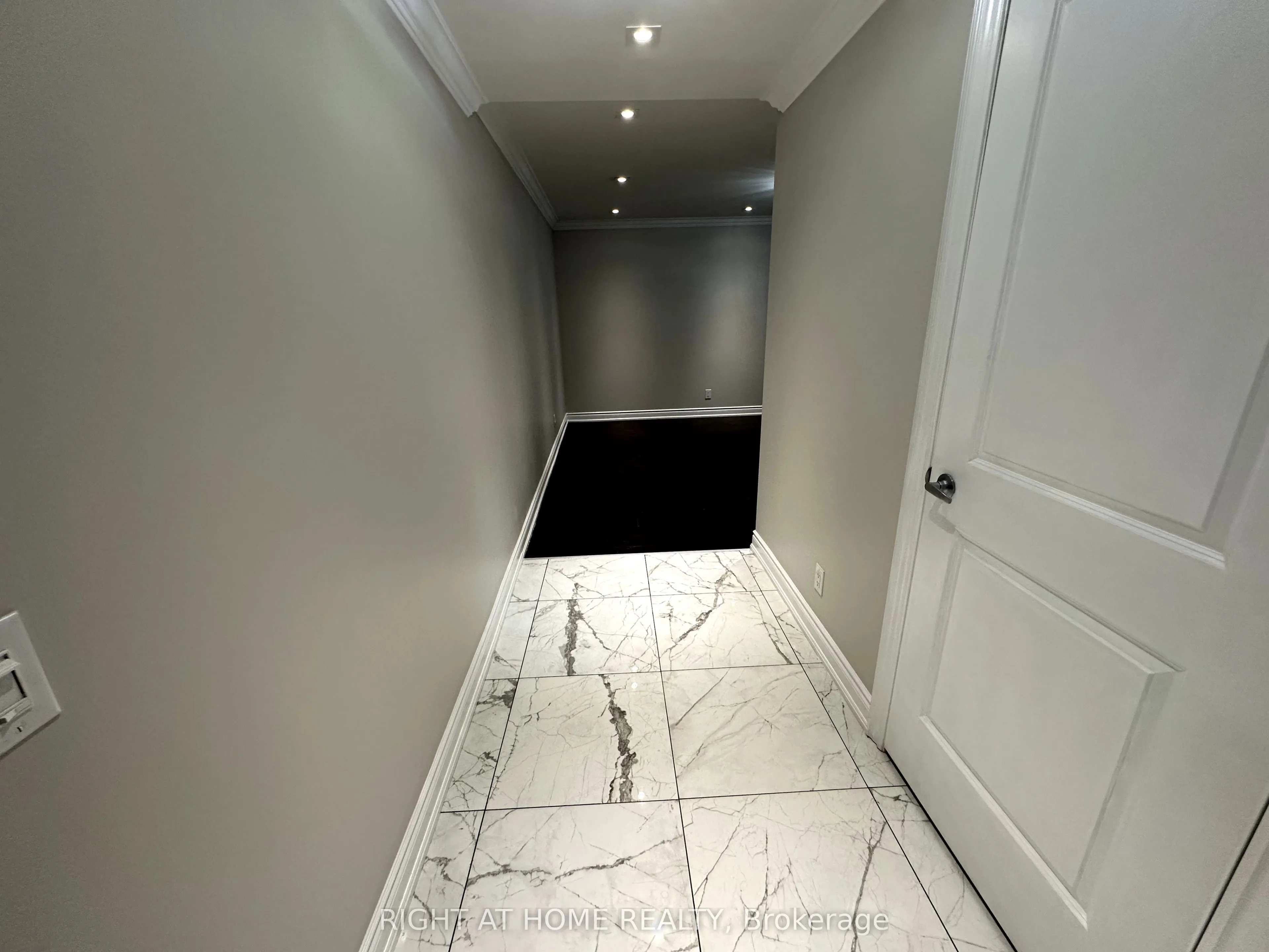 9245 Jane Street, #1604