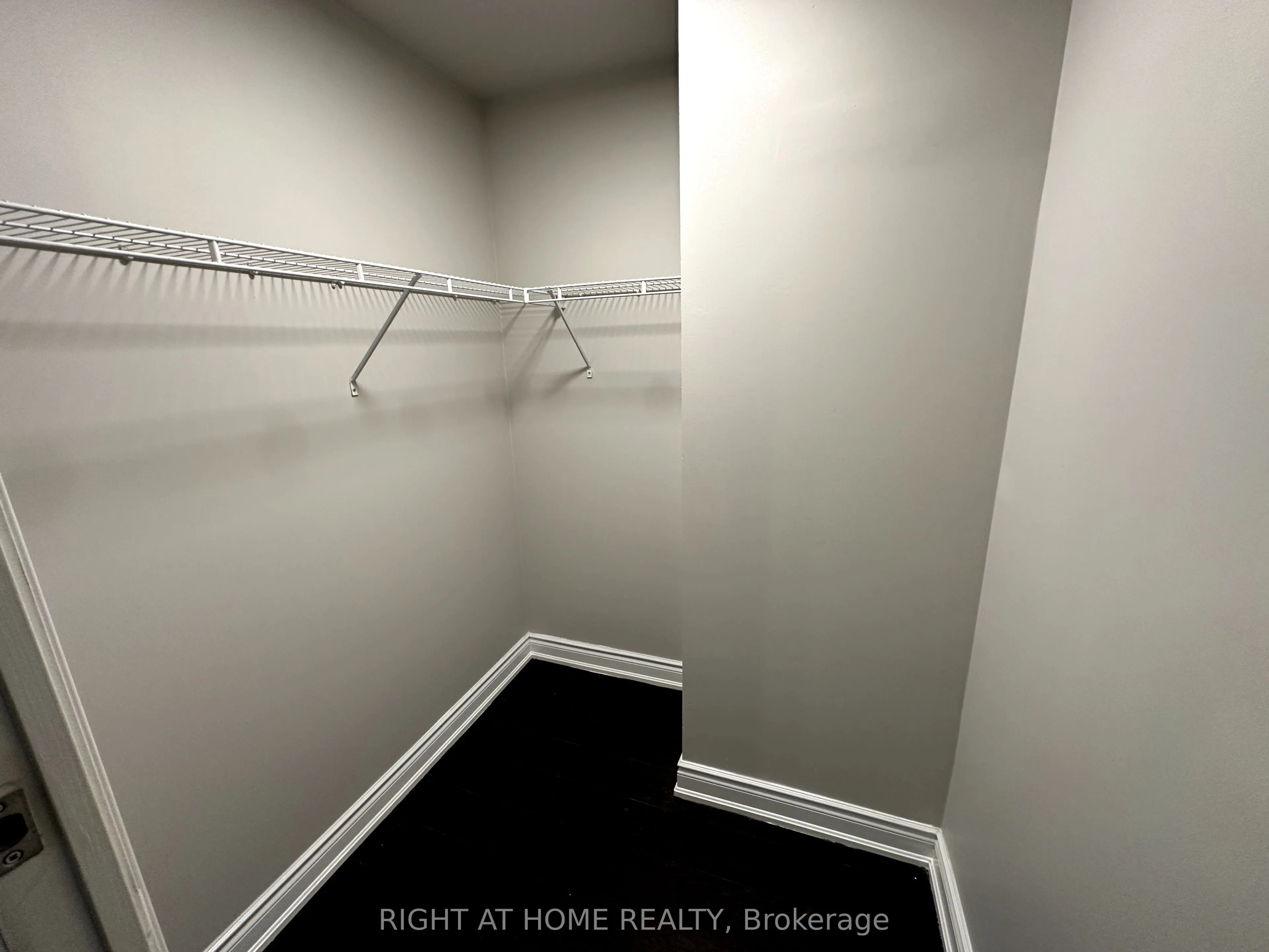 9245 Jane Street, #1604