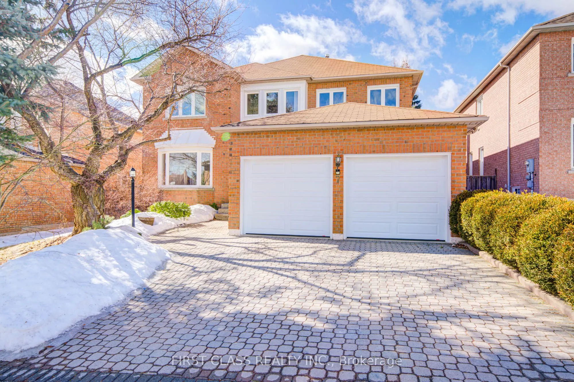 7 Turnberry Crescent