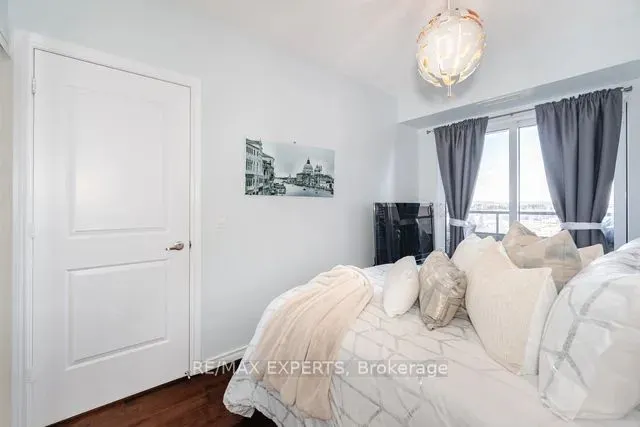 9255 Jane Street, #809