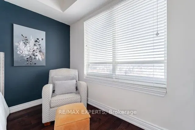 9255 Jane Street, #809