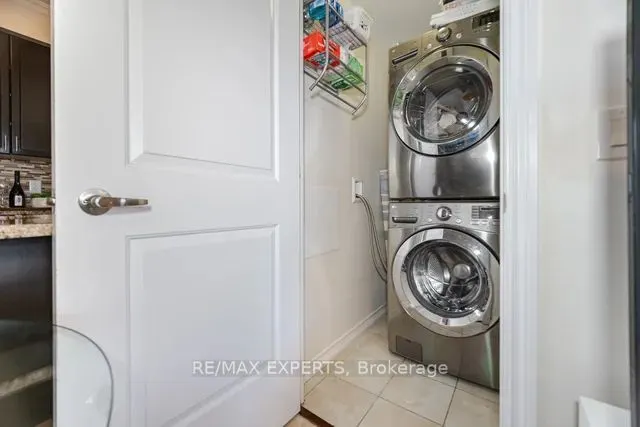 9255 Jane Street, #809