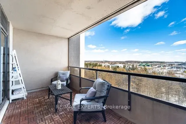 9255 Jane Street, #809
