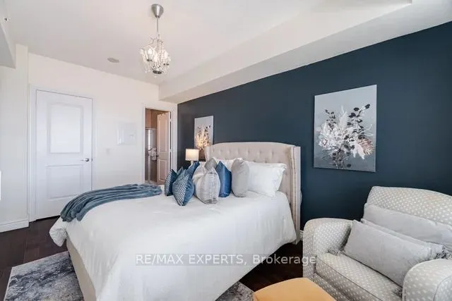 9255 Jane Street, #809