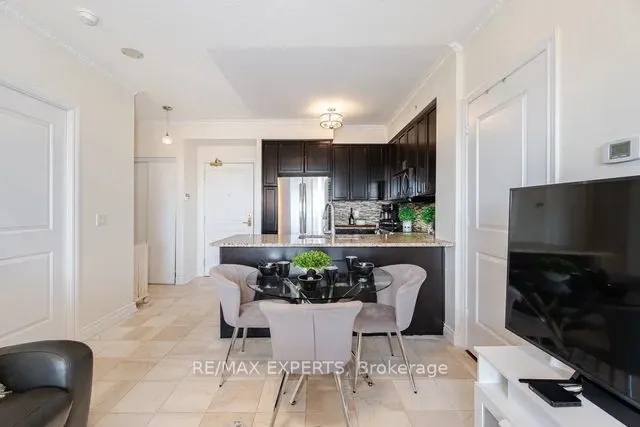 9255 Jane Street, #809