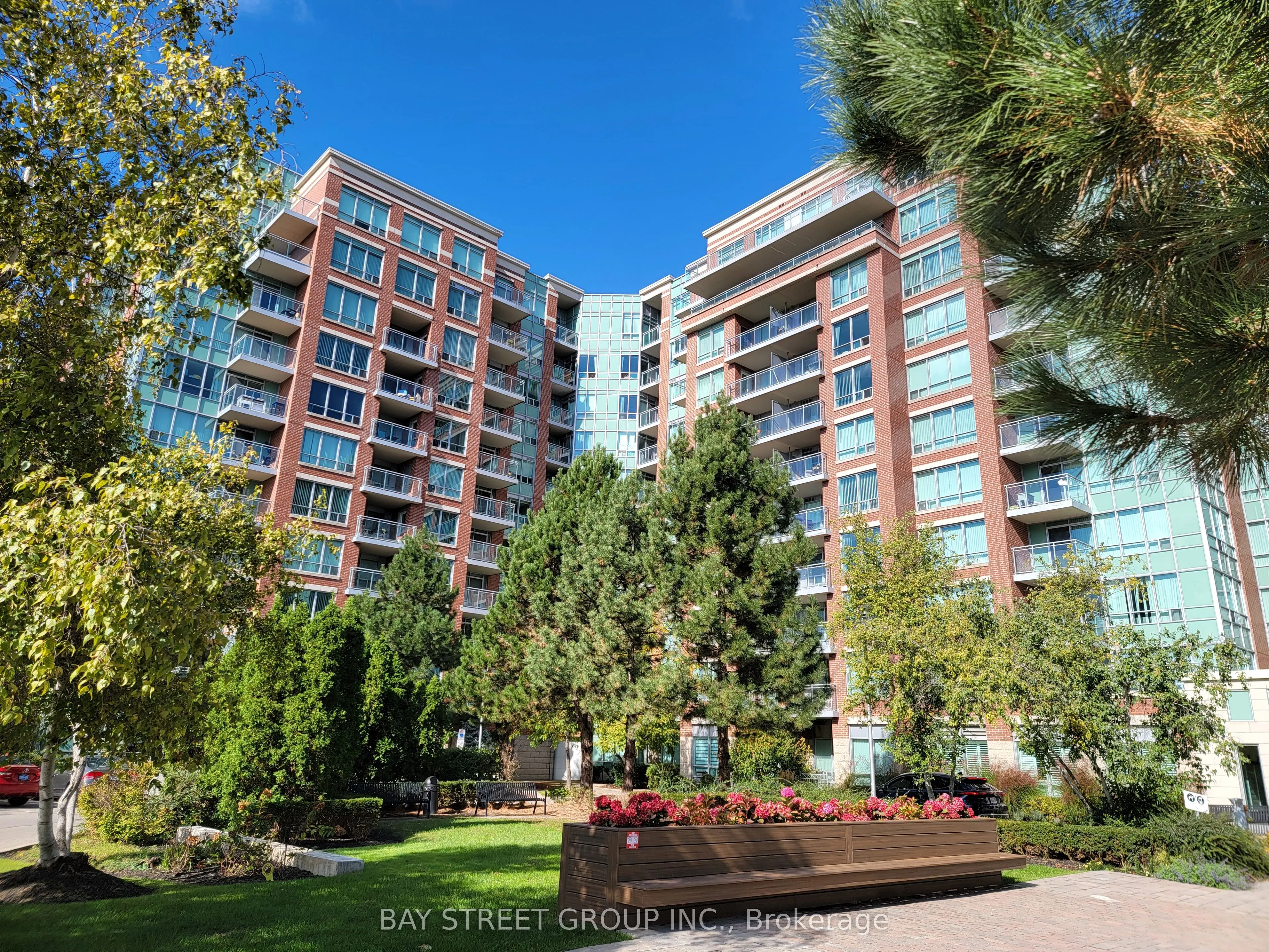 48 Suncrest Boulevard, #601
