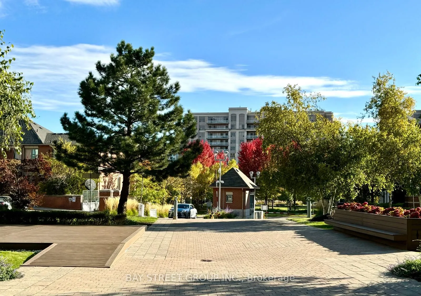 48 Suncrest Boulevard, #601