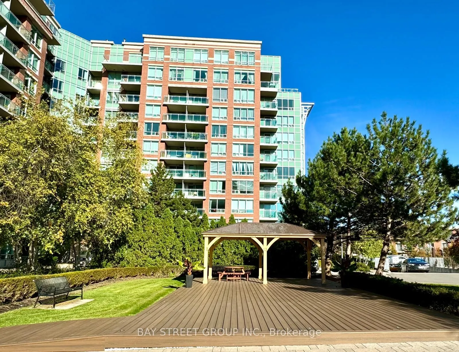 48 Suncrest Boulevard, #601