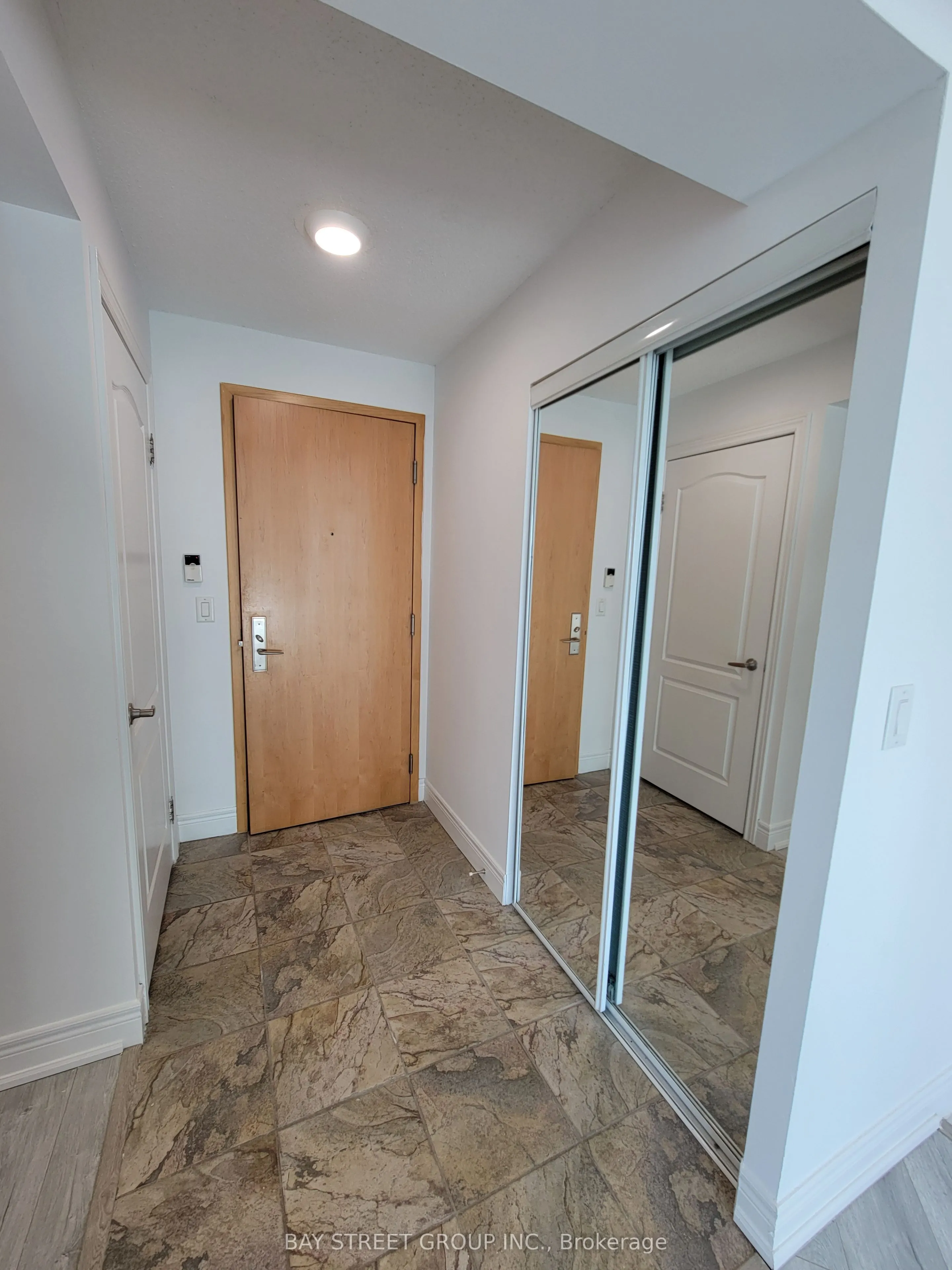 48 Suncrest Boulevard, #601