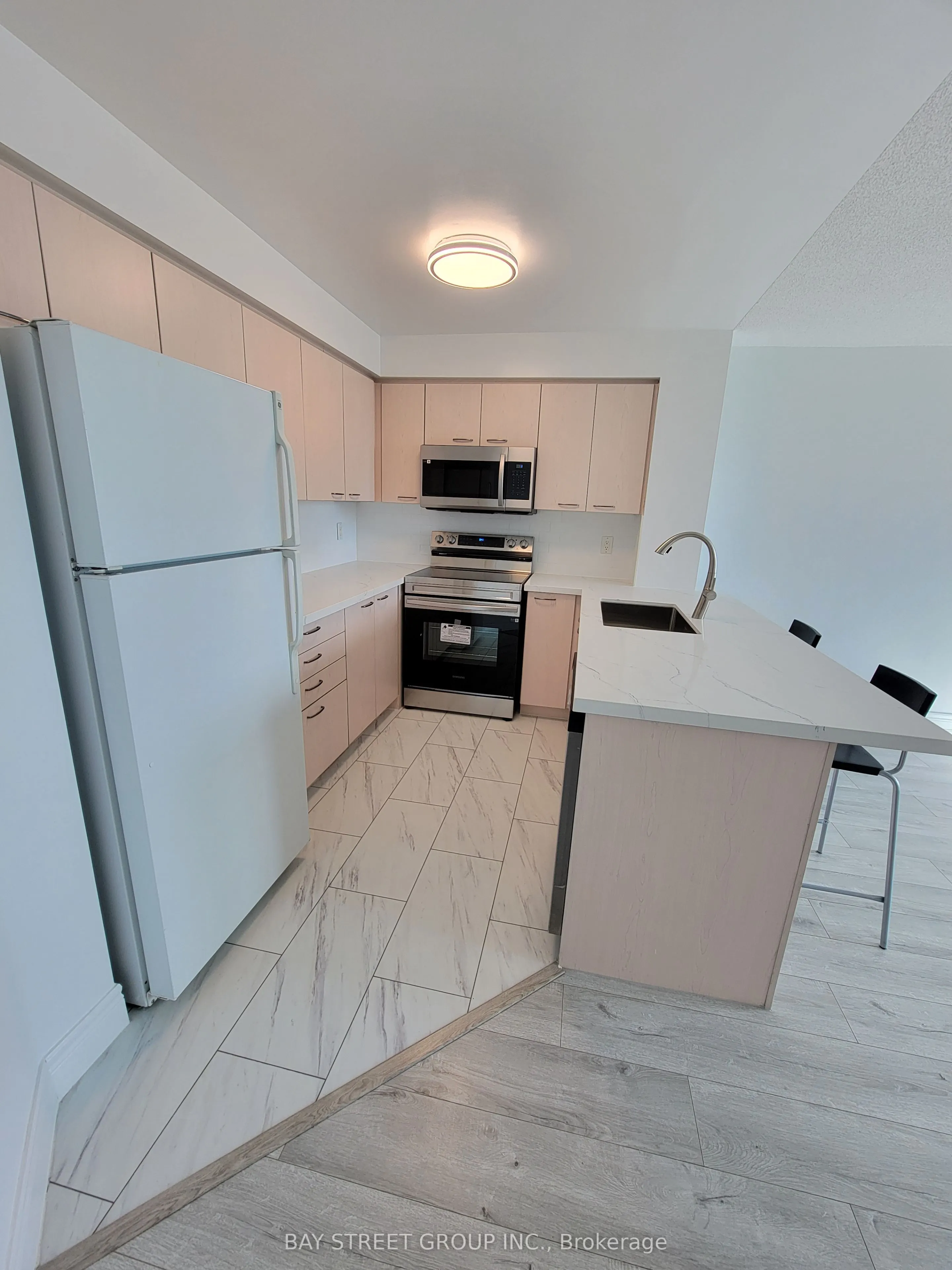 48 Suncrest Boulevard, #601