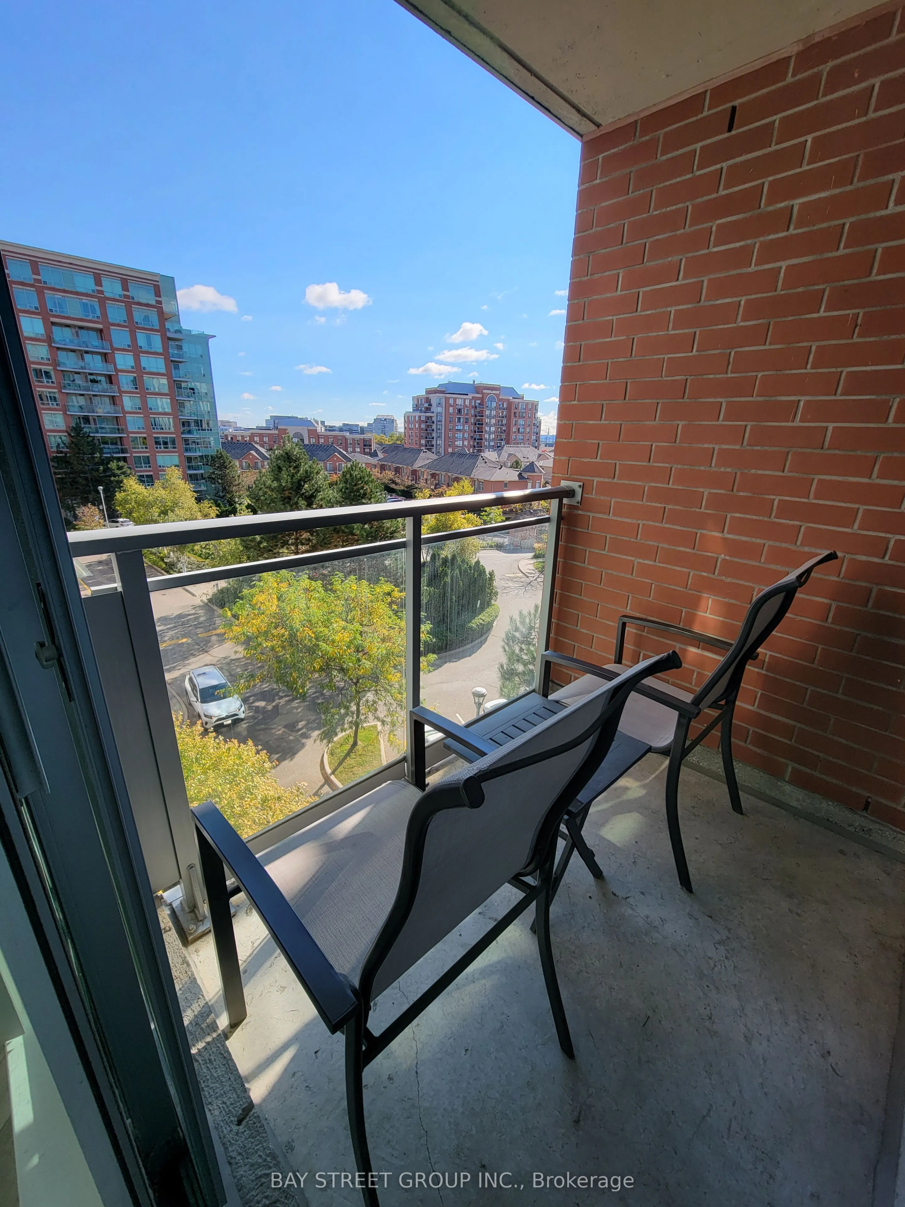 48 Suncrest Boulevard, #601