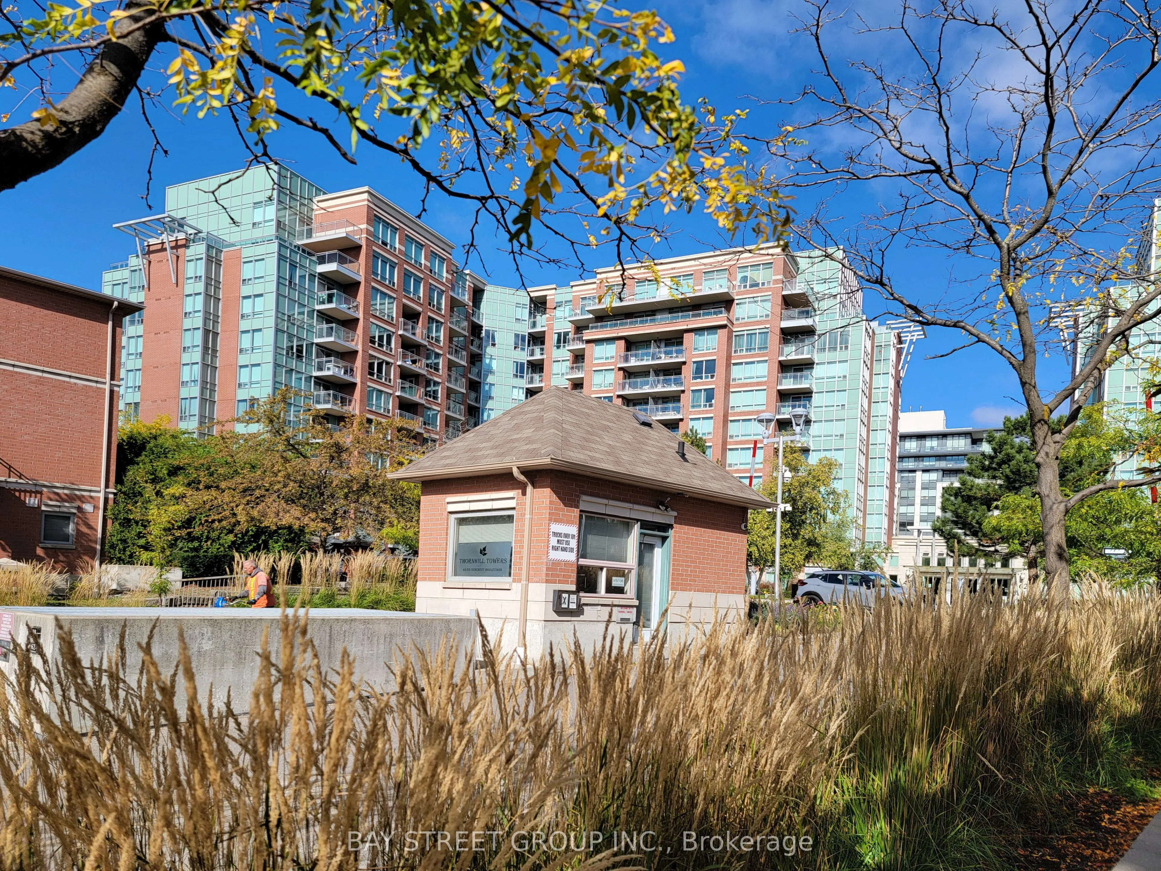 48 Suncrest Boulevard, #601