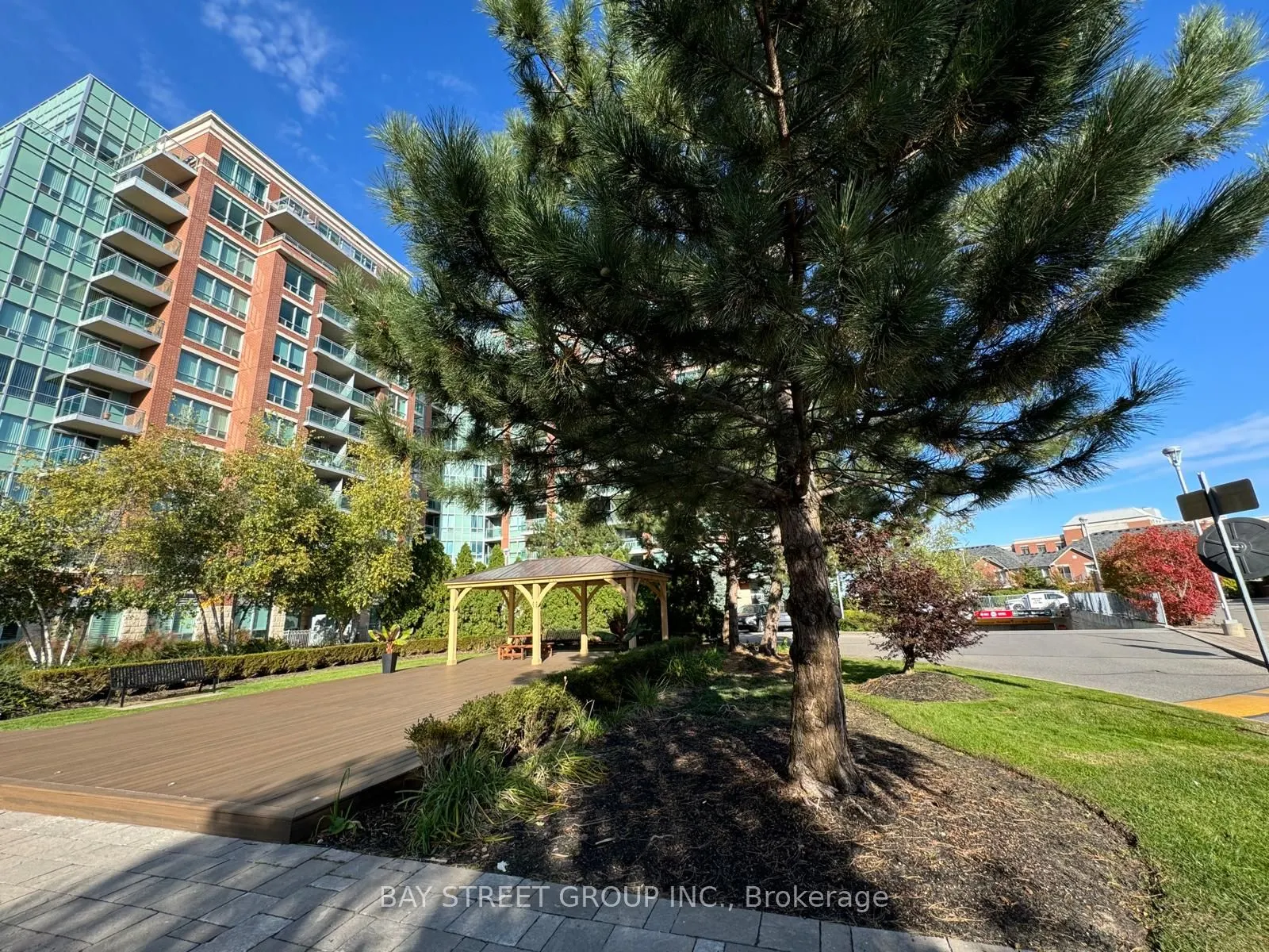 48 Suncrest Boulevard, #601