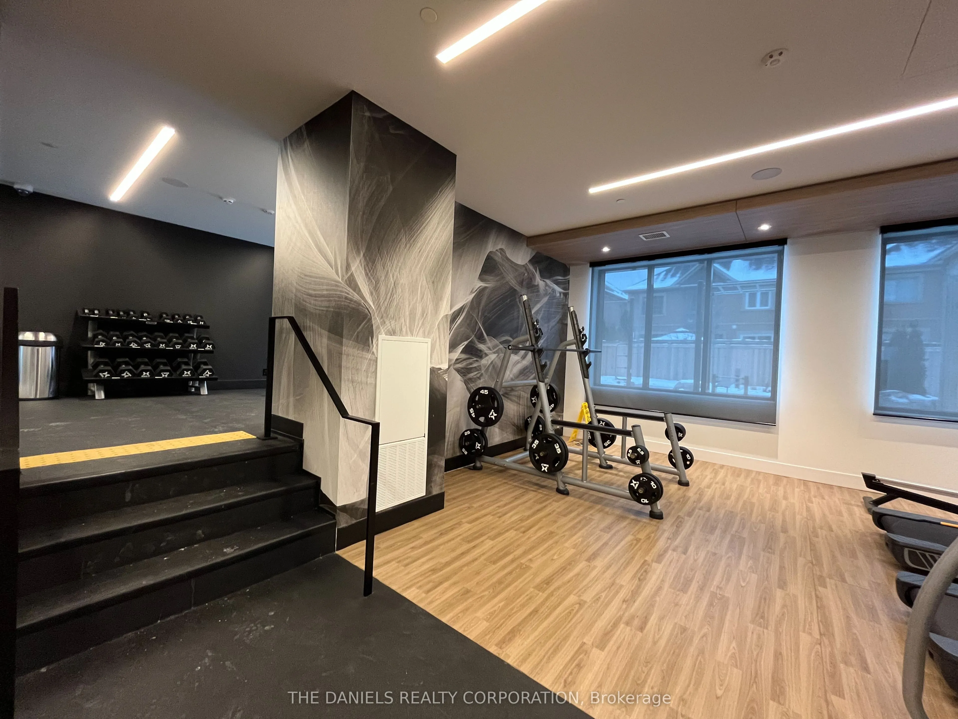 8 Beverley Glen Boulevard #1010