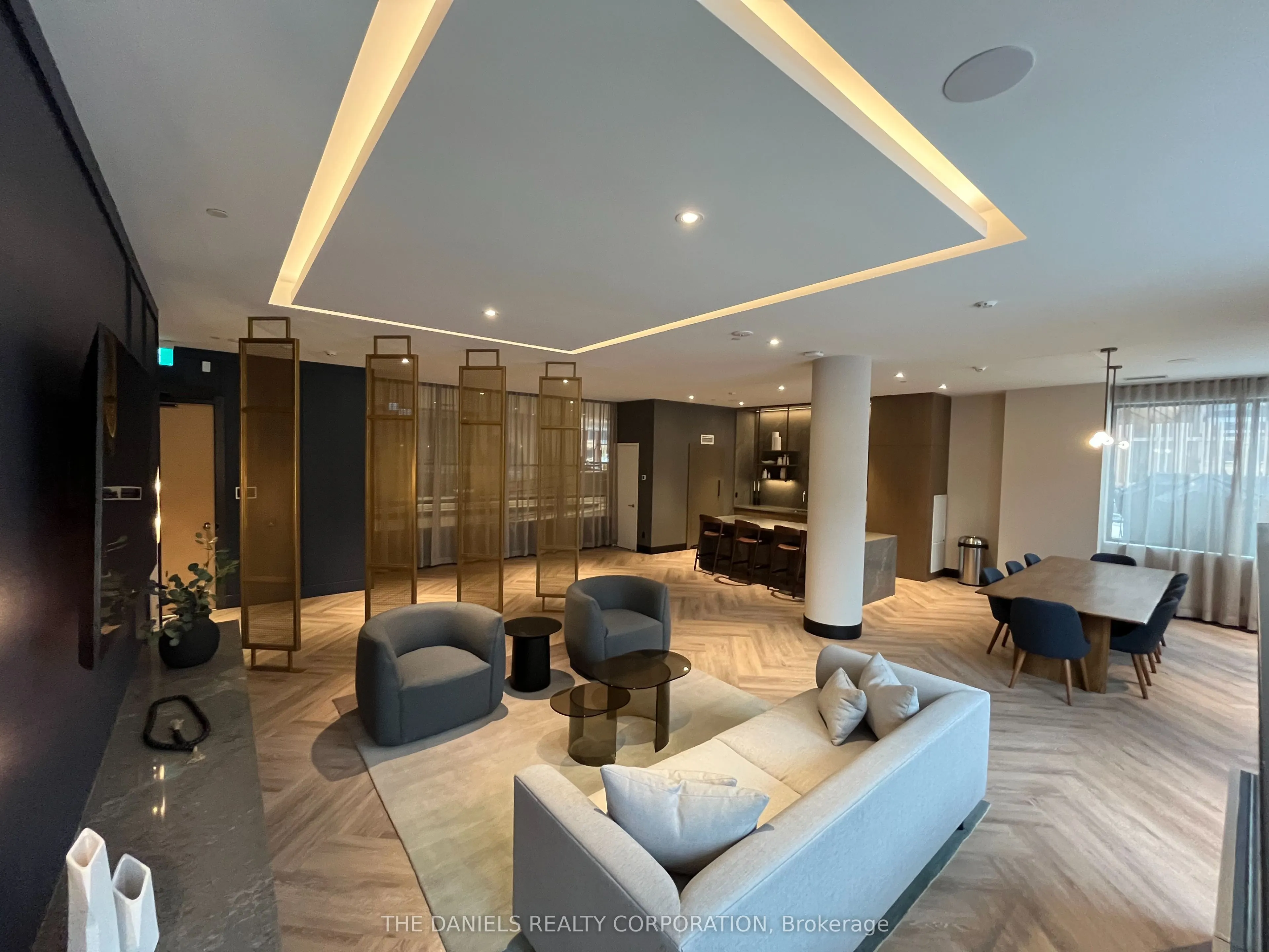 8 Beverley Glen Boulevard #1010
