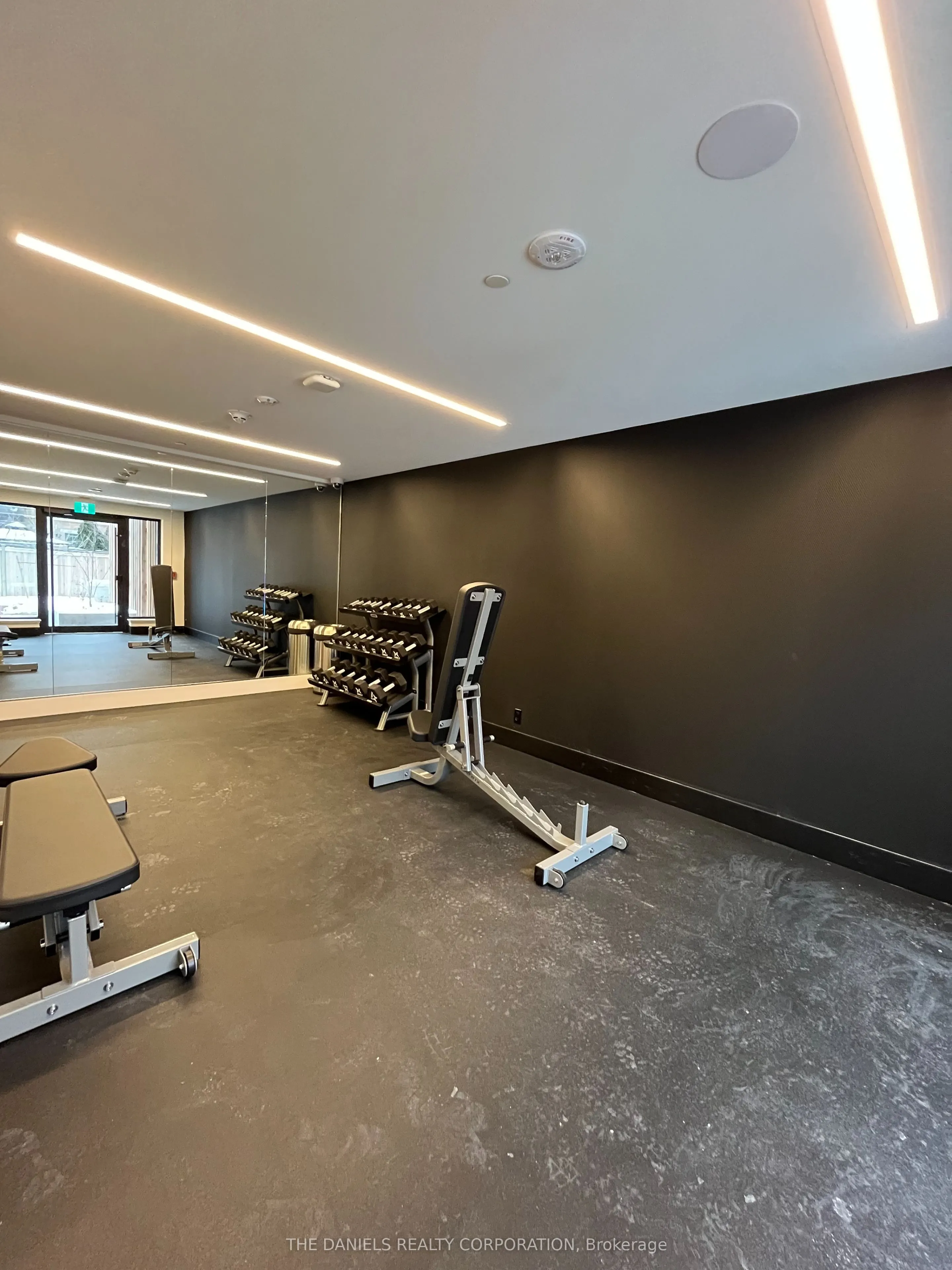 8 Beverley Glen Boulevard #1010