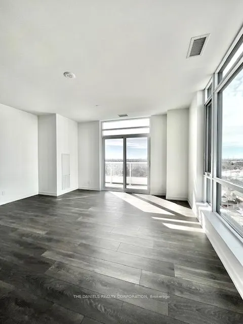 8 Beverley Glen Boulevard #1010