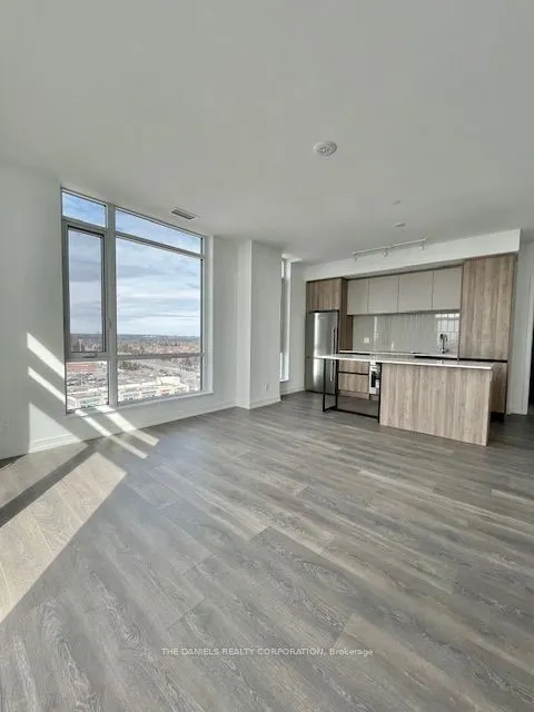 8 Beverley Glen Boulevard #1010