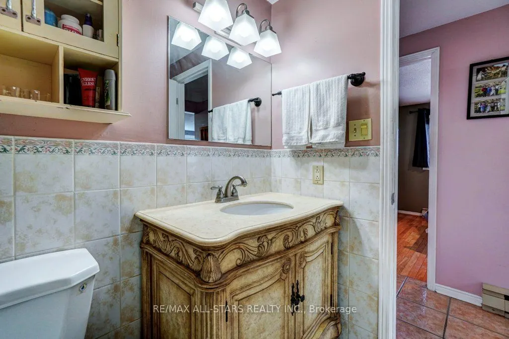 219 Main Street N, #306