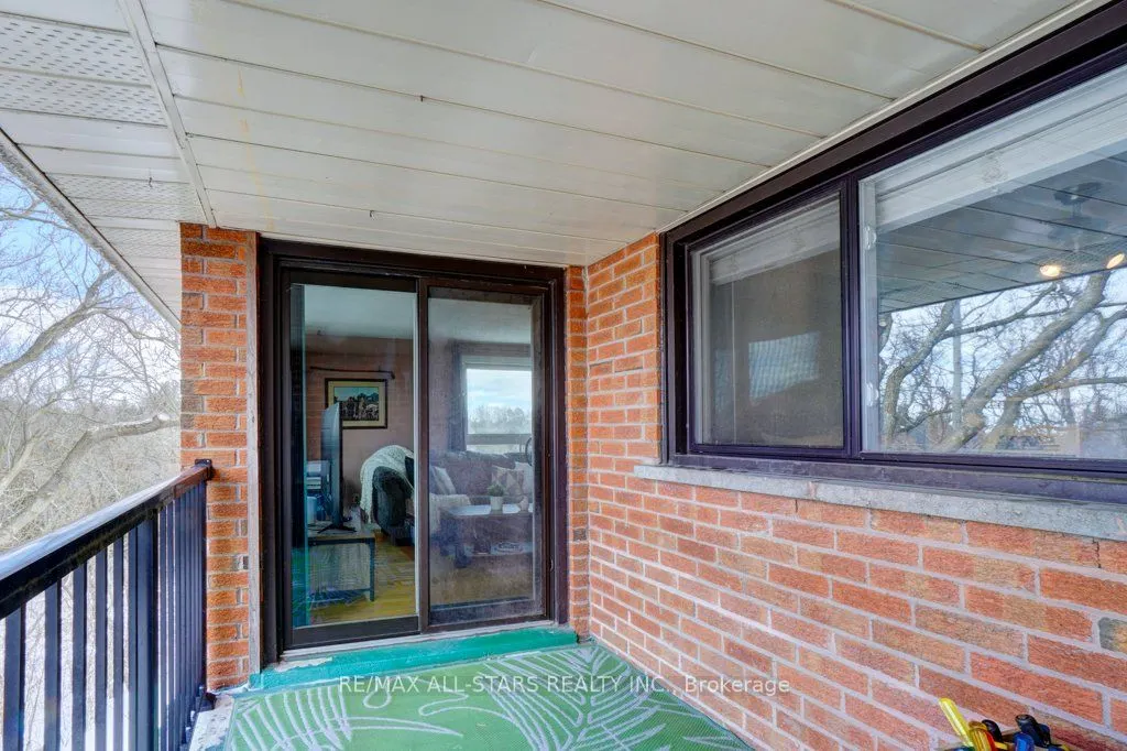 219 Main Street N, #306