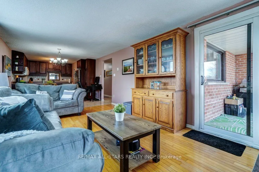 219 Main Street N, #306