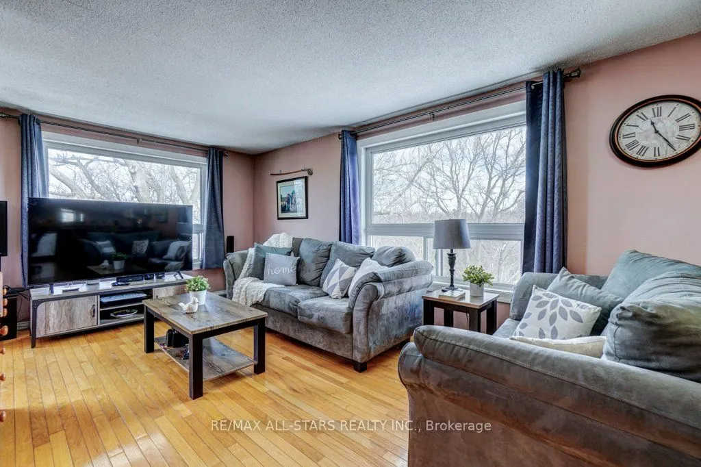 219 Main Street N, #306
