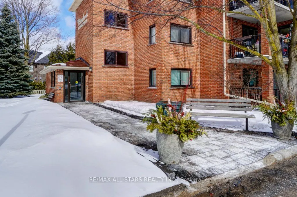 219 Main Street N, #306