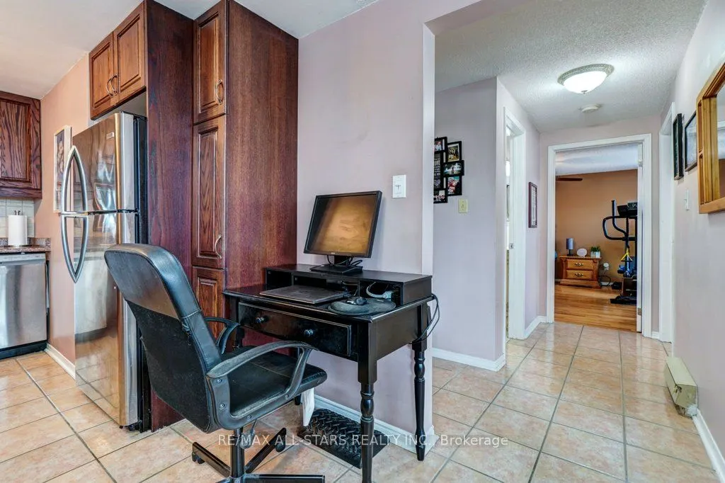 219 Main Street N, #306