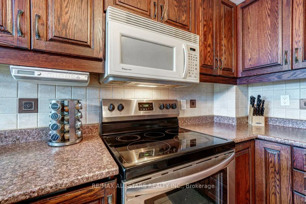 219 Main Street N, #306