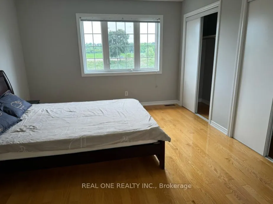 343 Caboto Trail, #Upper